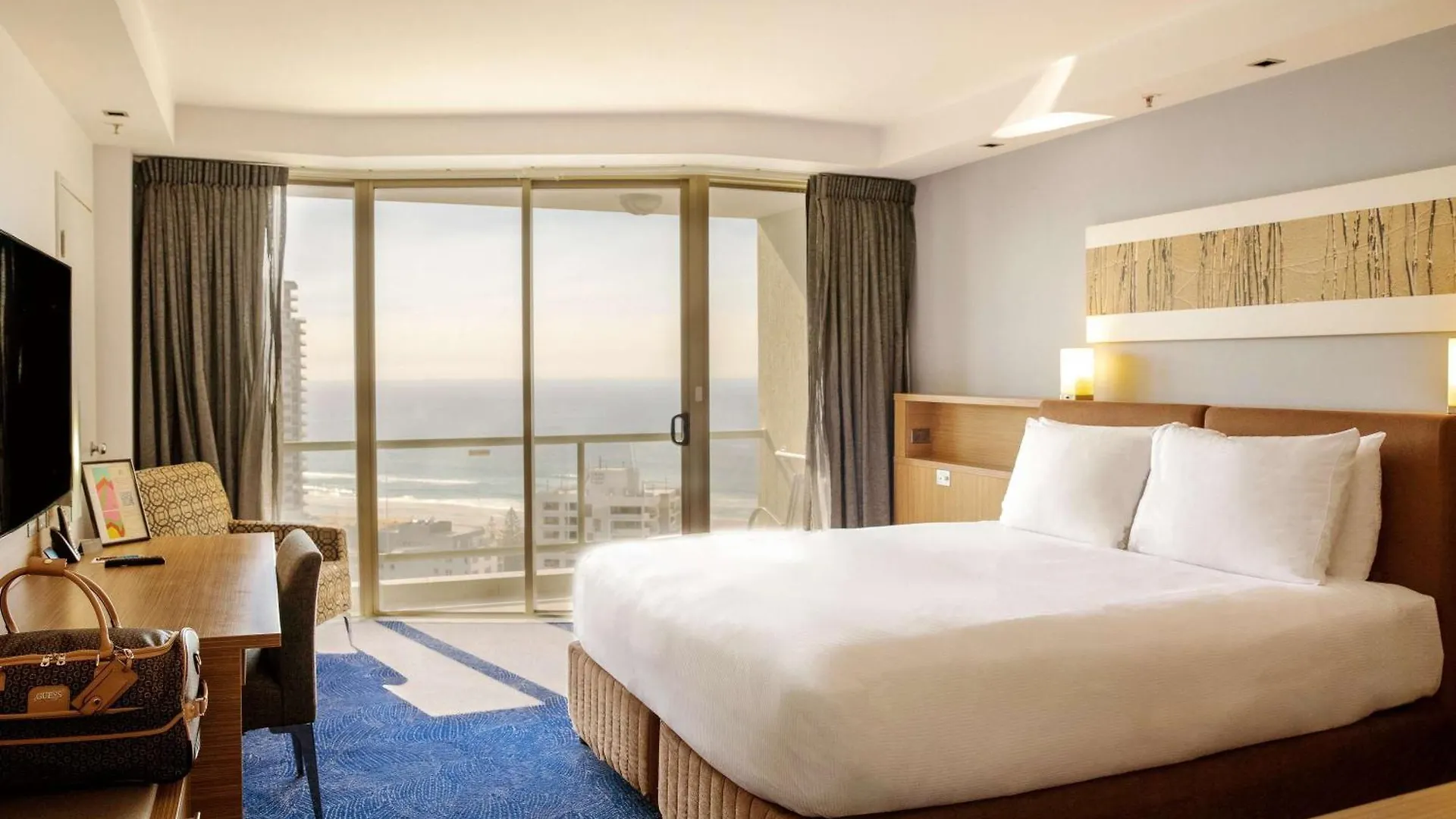 Sofitel Broadbeach 5* Gold Coast