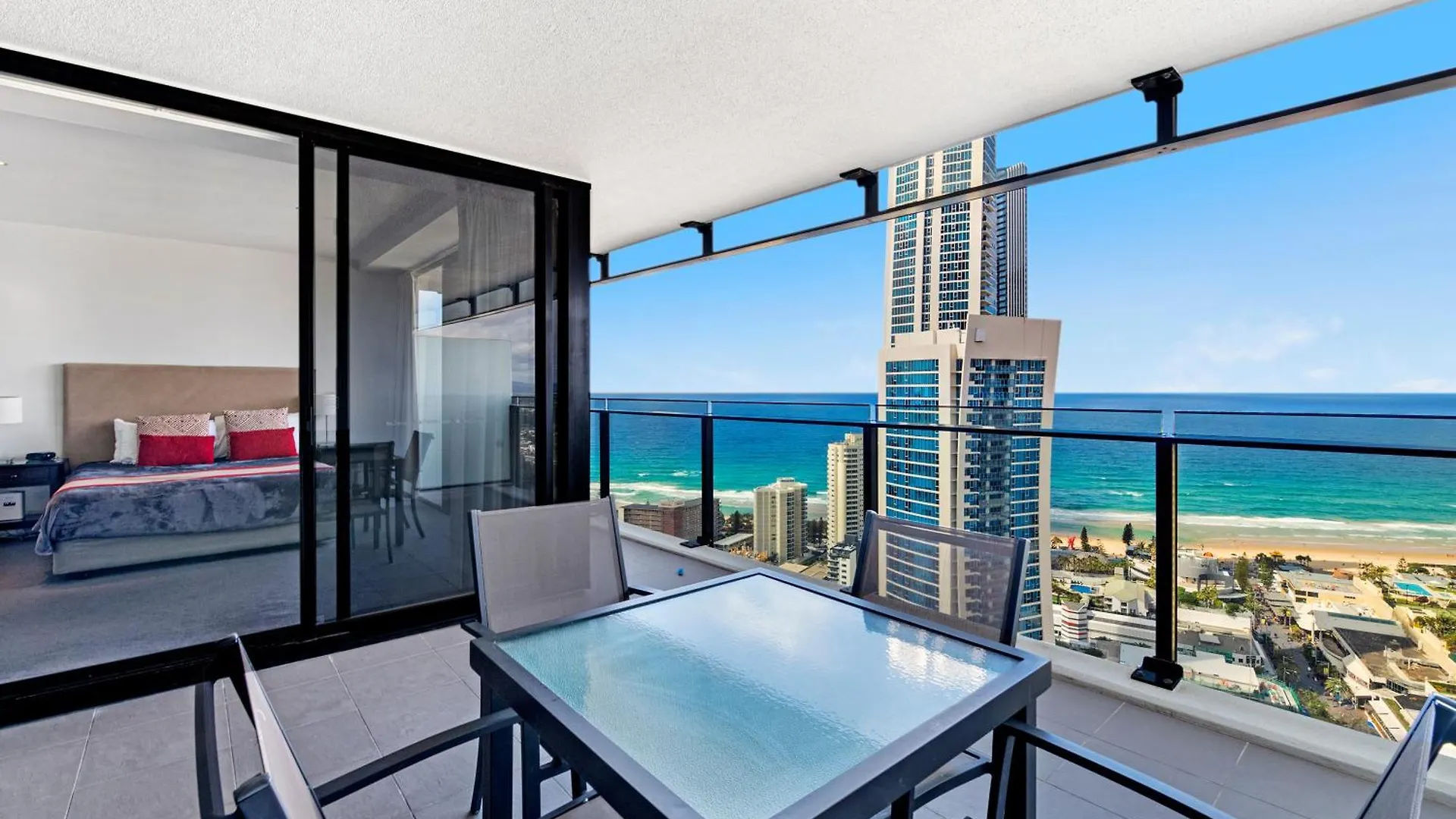 1br Couples Retreat In Circle On Cavill