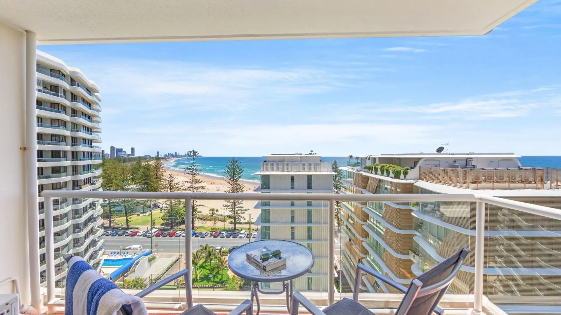 Aparthotel Burleigh Tower 4*