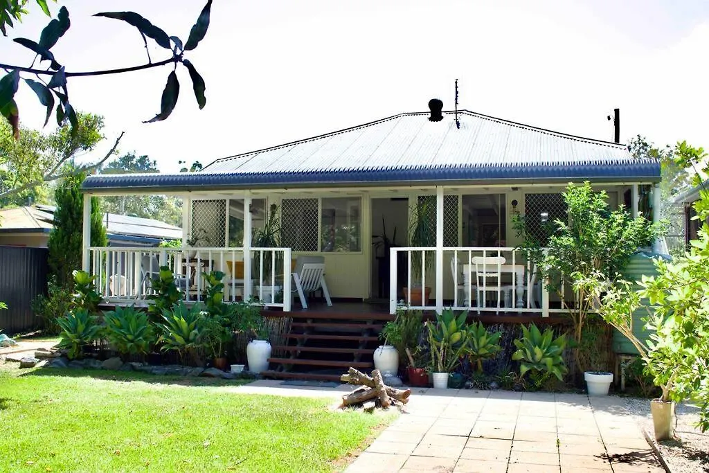 Timeless Elegance Executive With Water Views *