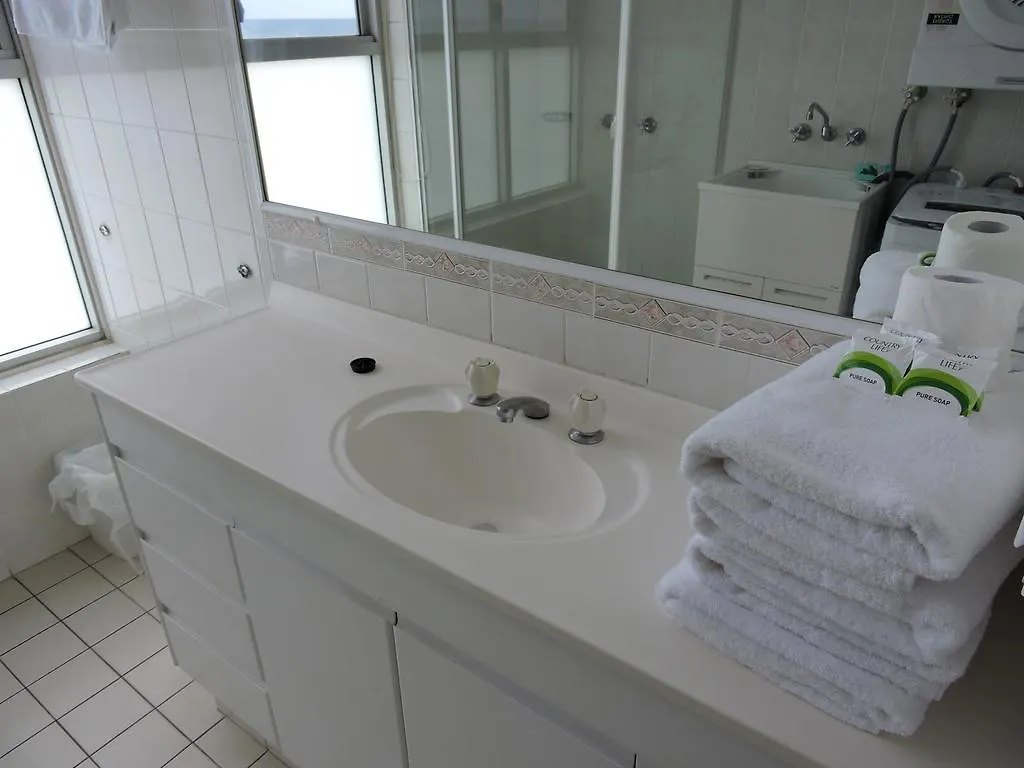 Apartahotel President - Absolute Beachfront