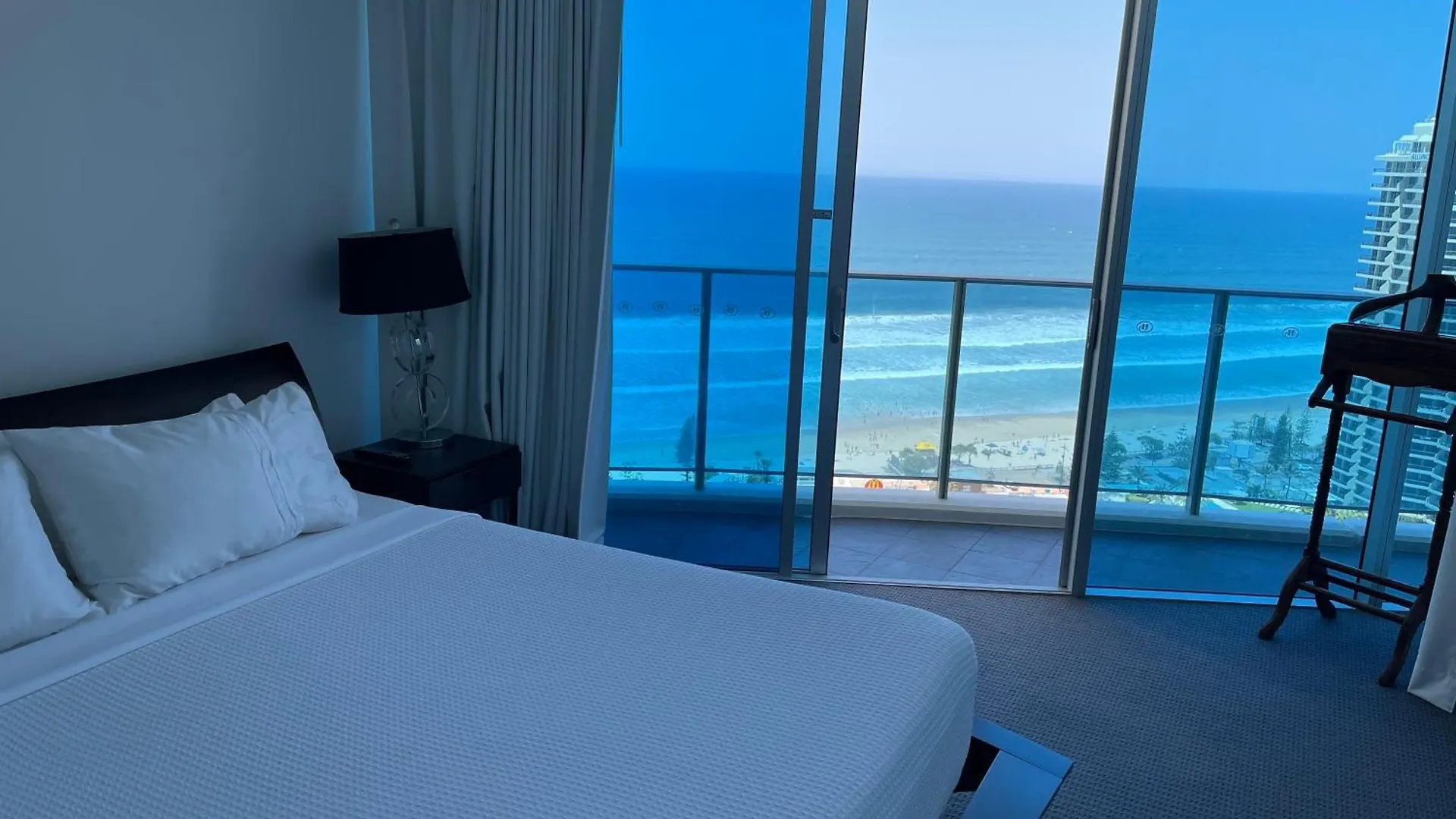H Luxury At Surfers Paradise High Floor