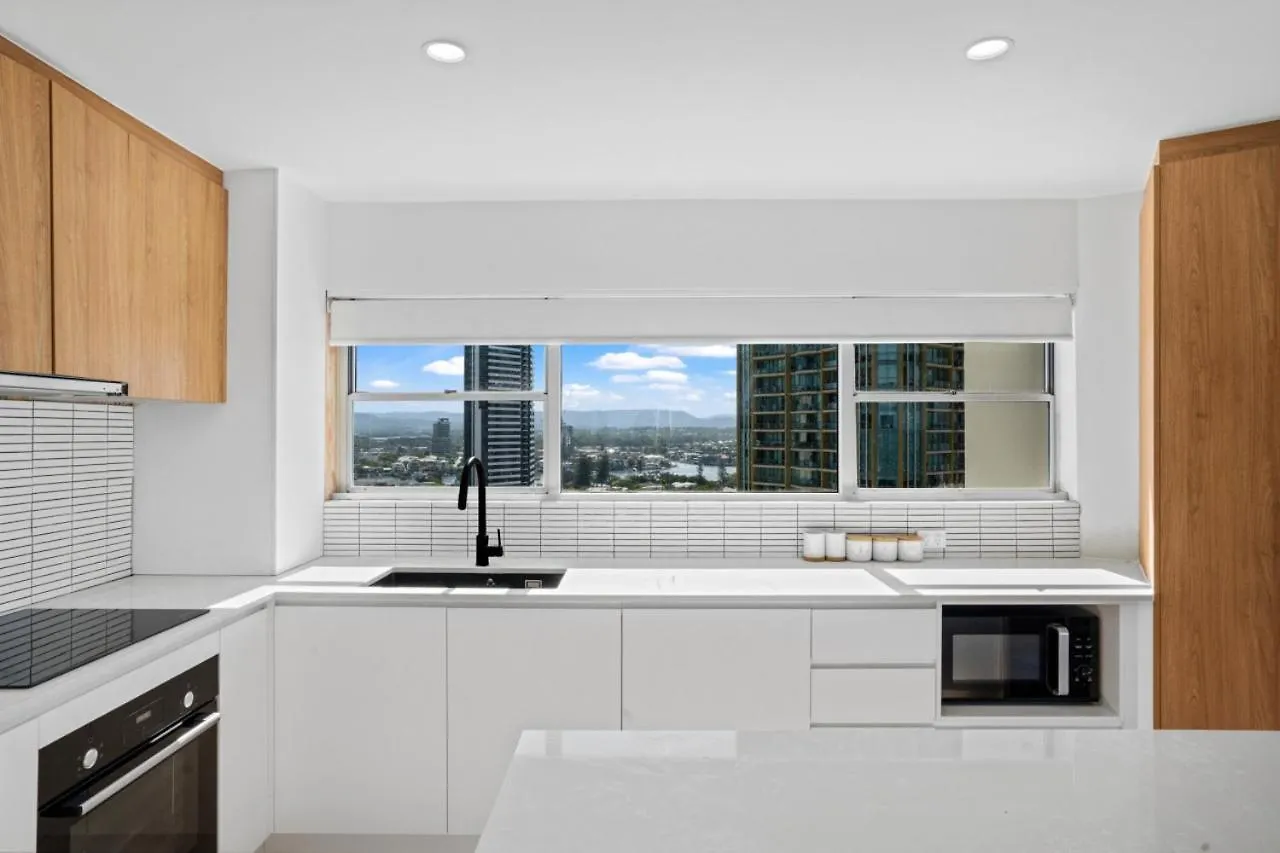 The Coastal - Fully Renovated Front 3br Lejlighed Gold Coast