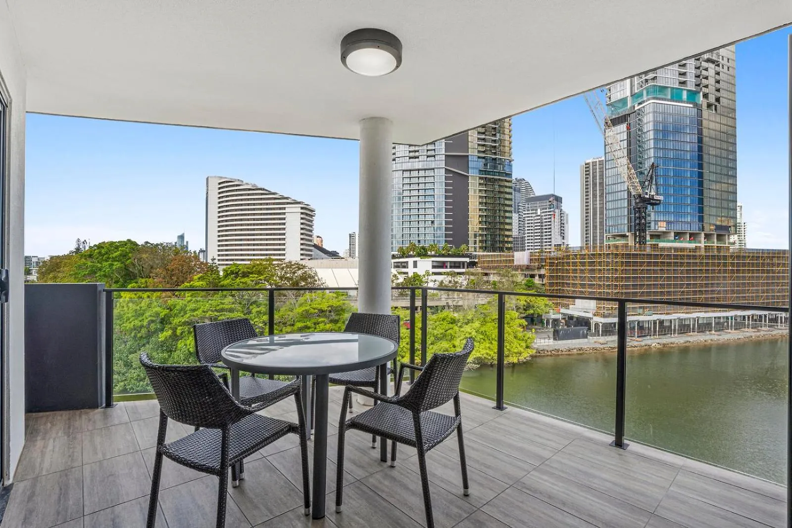 Apartment Spice Broadbeach - Gclr Gold Coast