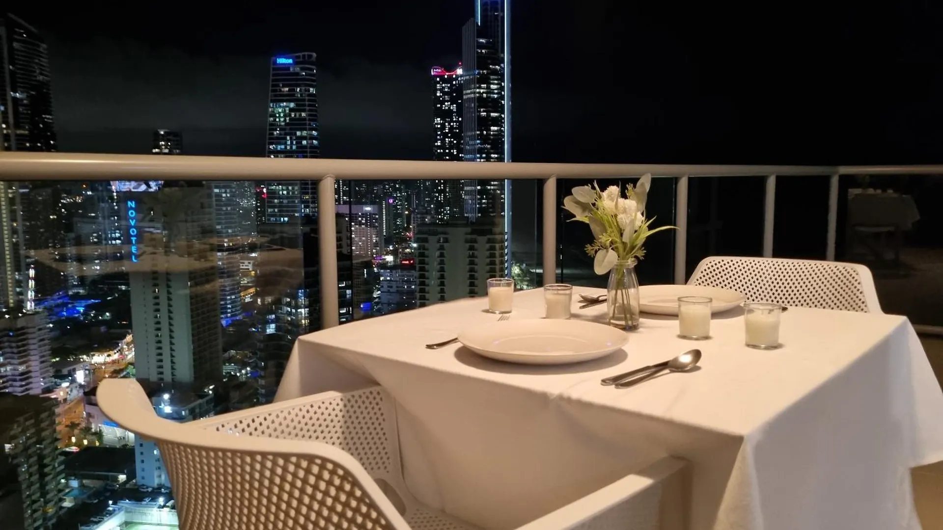 Peninsula Surfers Paradise - Hosted By Coastal Letting Apartment Gold Coast