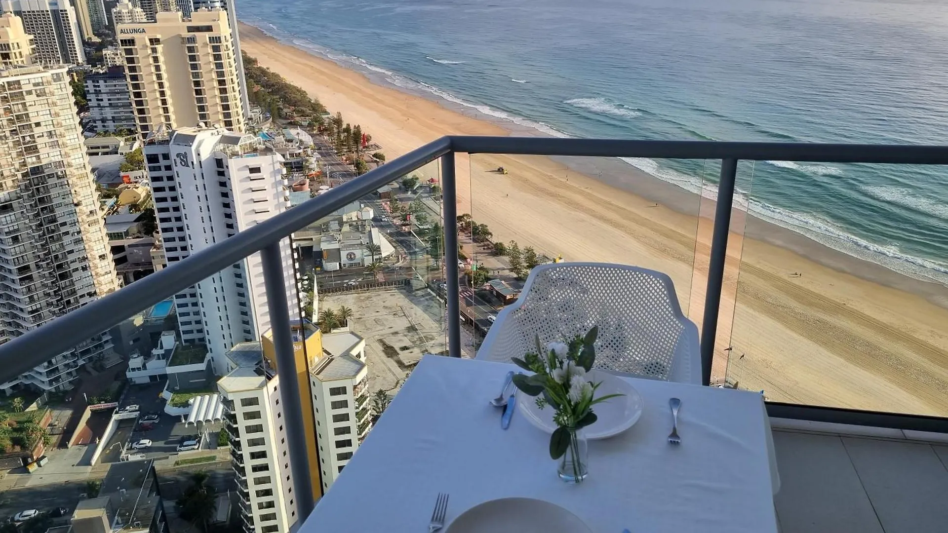 Peninsula Surfers Paradise - Hosted By Coastal Letting Apartment *