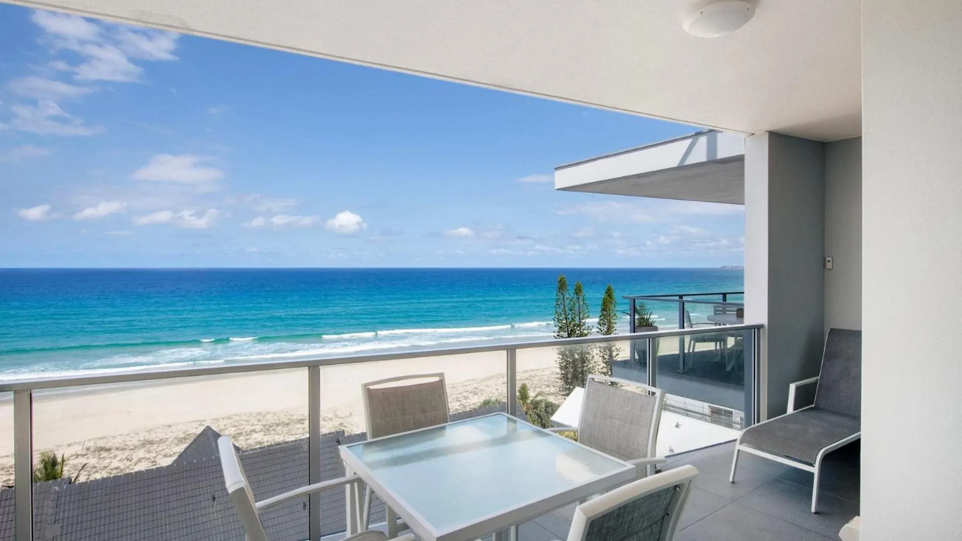 Ocean Views With Rooftop Pool - Coasthm * Gold Coast