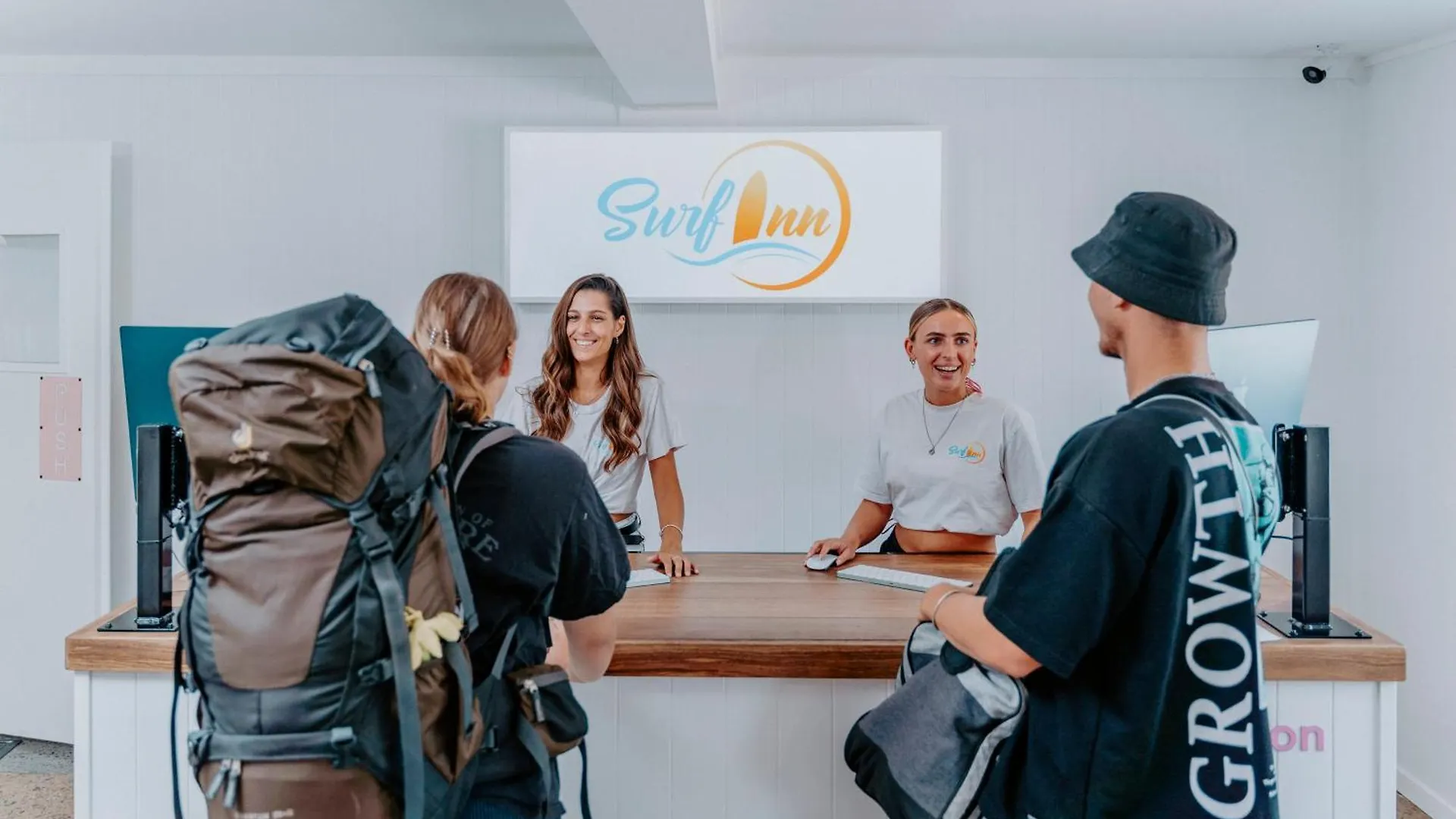 Surf Boutique Backpackers - Free Breakfast Hostel *