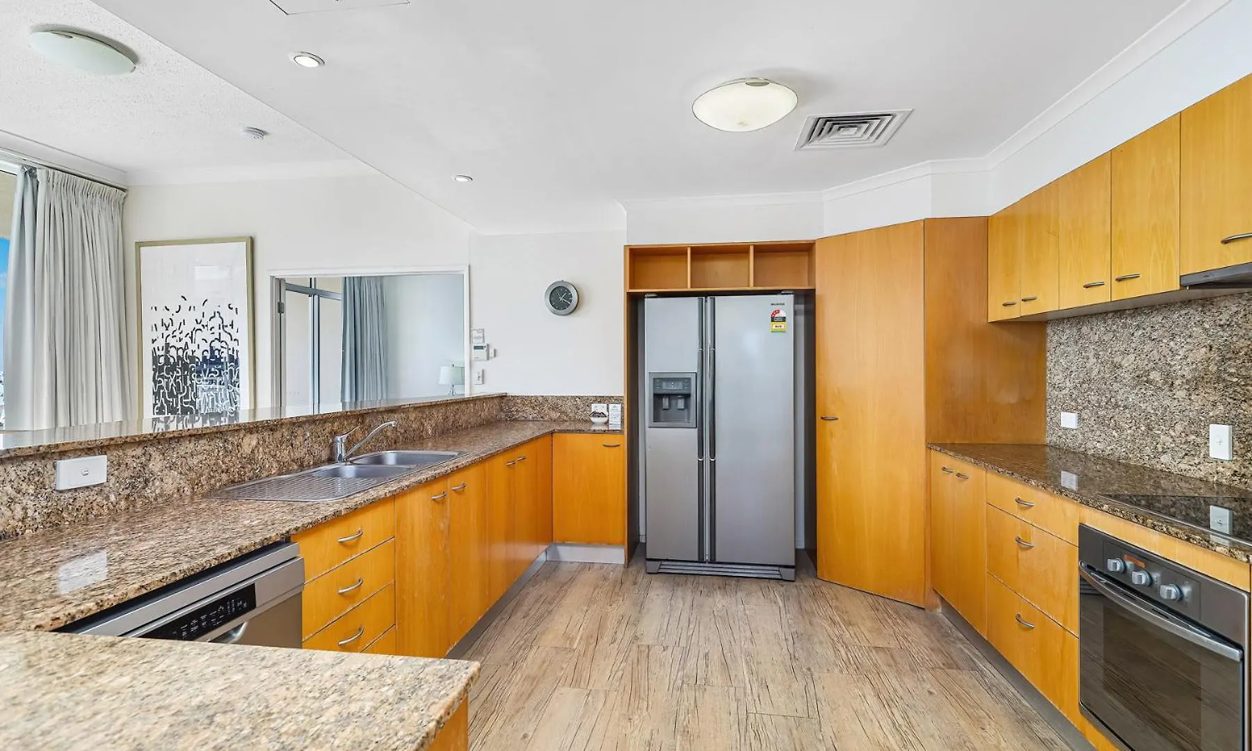 Kirra Aparthotel Gold Coast