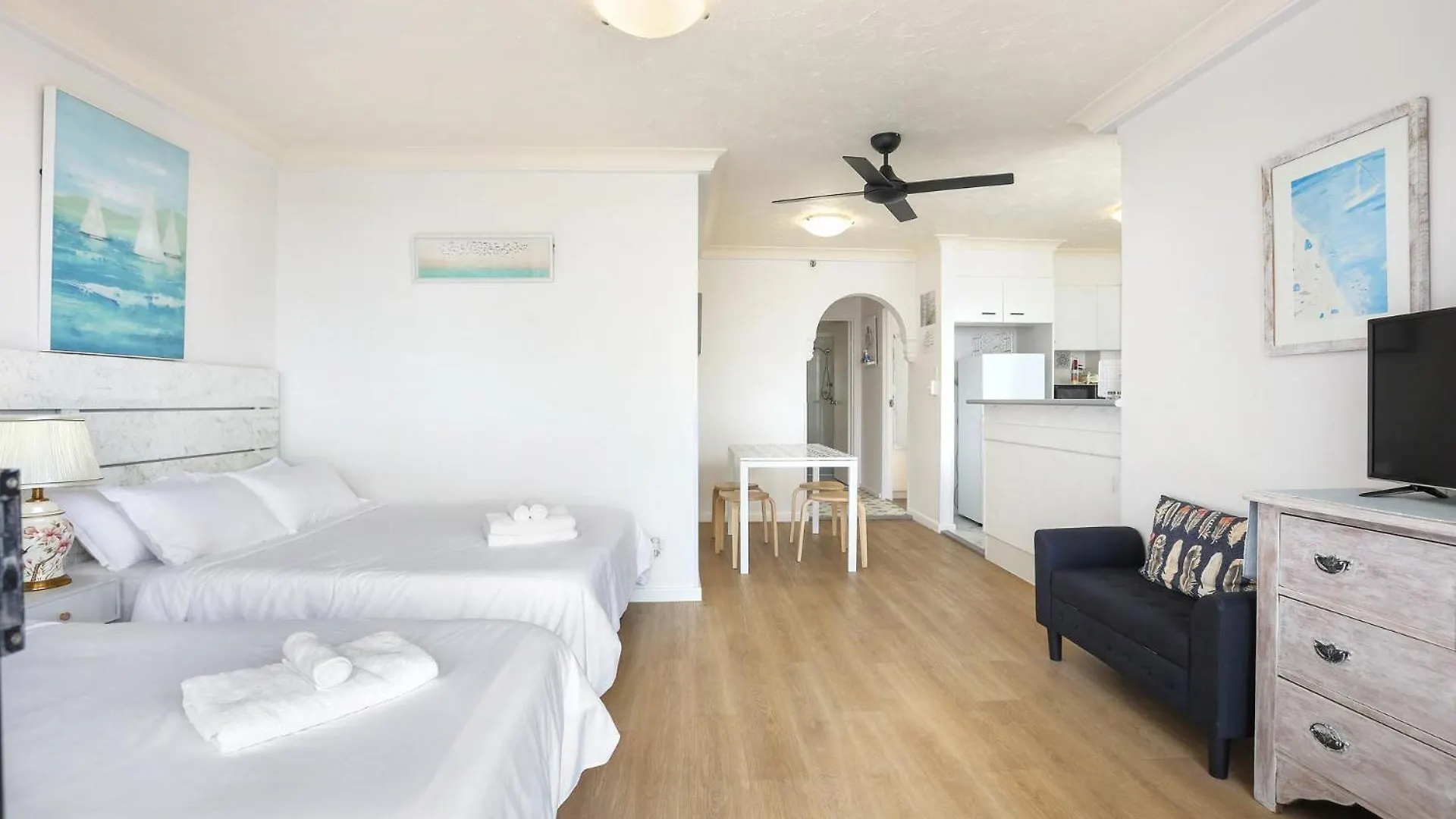 1 Bedroom And 1 Living Family * Gold Coast
