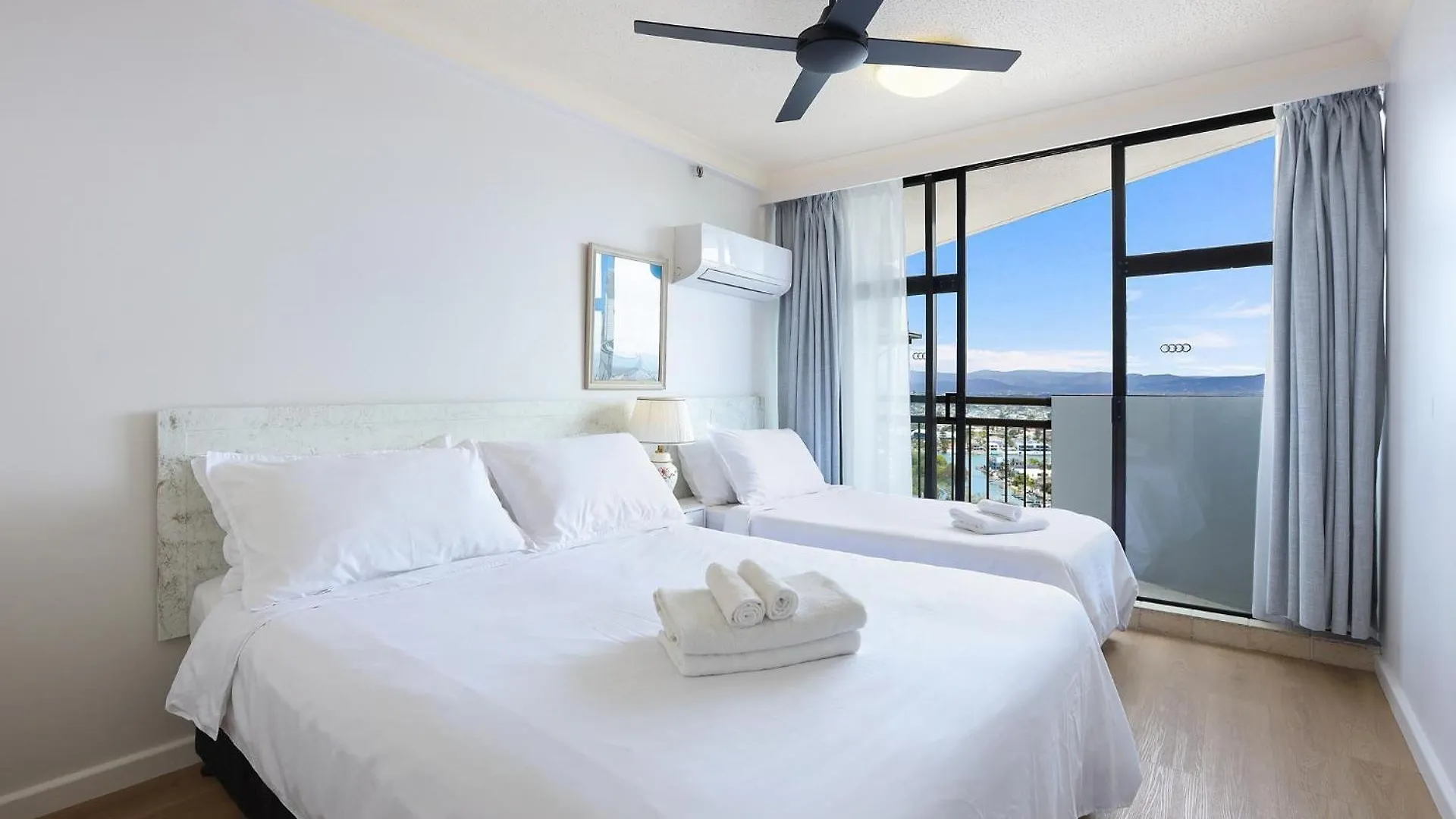 1 Bedroom And 1 Living Family Appartement Gold Coast