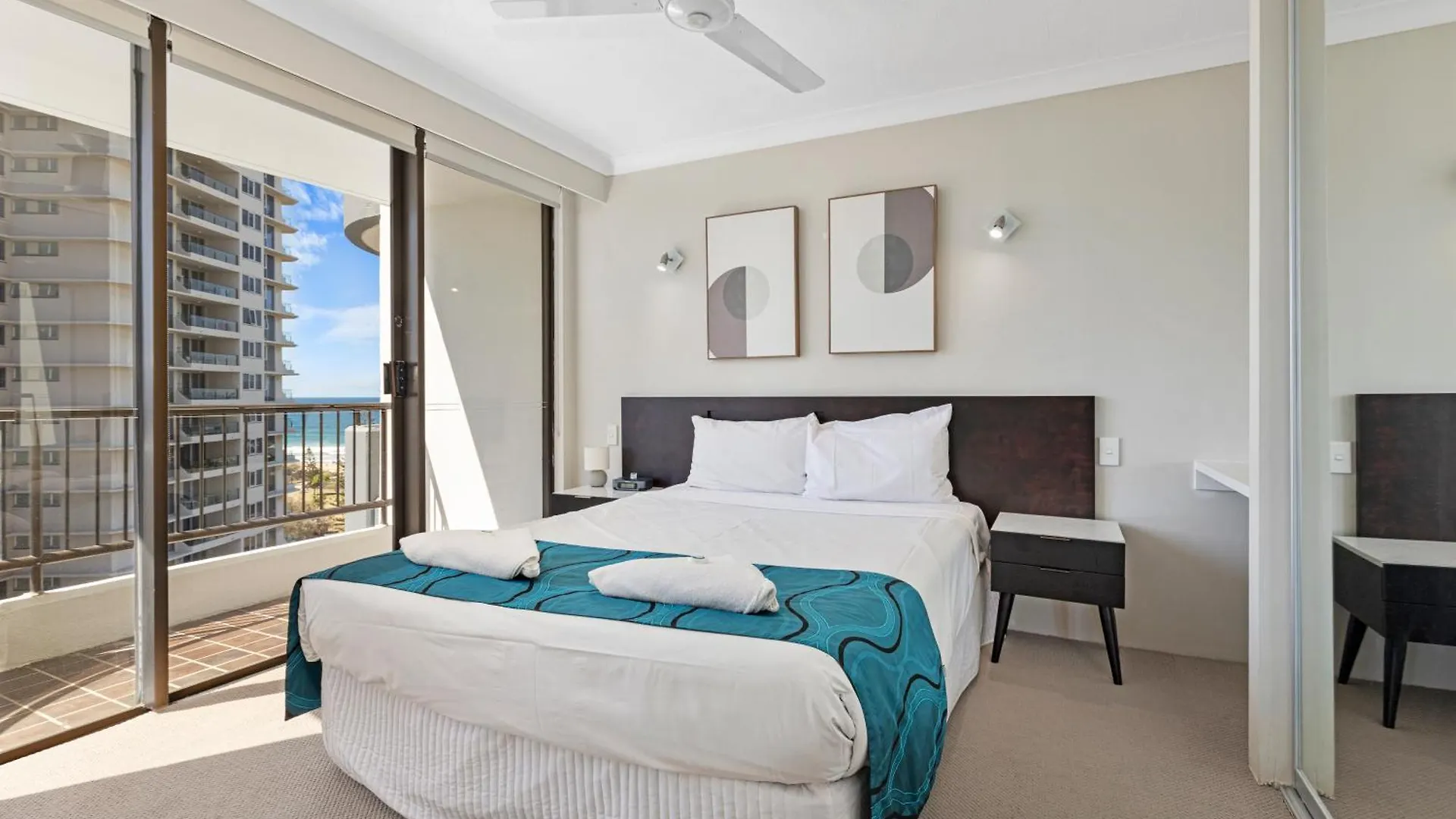 Aparthotel Pacific Broadbeach Gold Coast