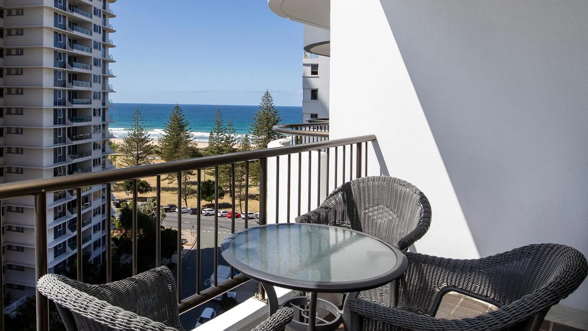 Pacific Broadbeach Aparthotel