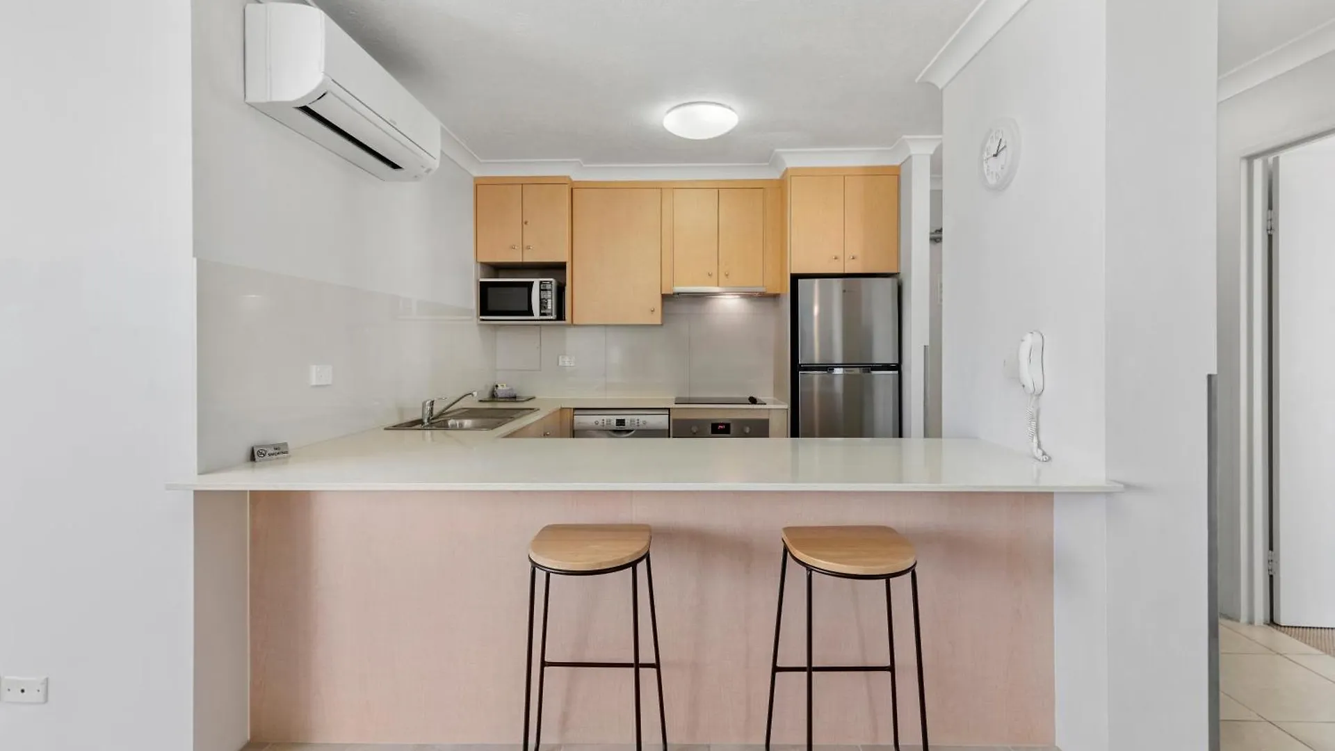Pacific Broadbeach 4* Gold Coast