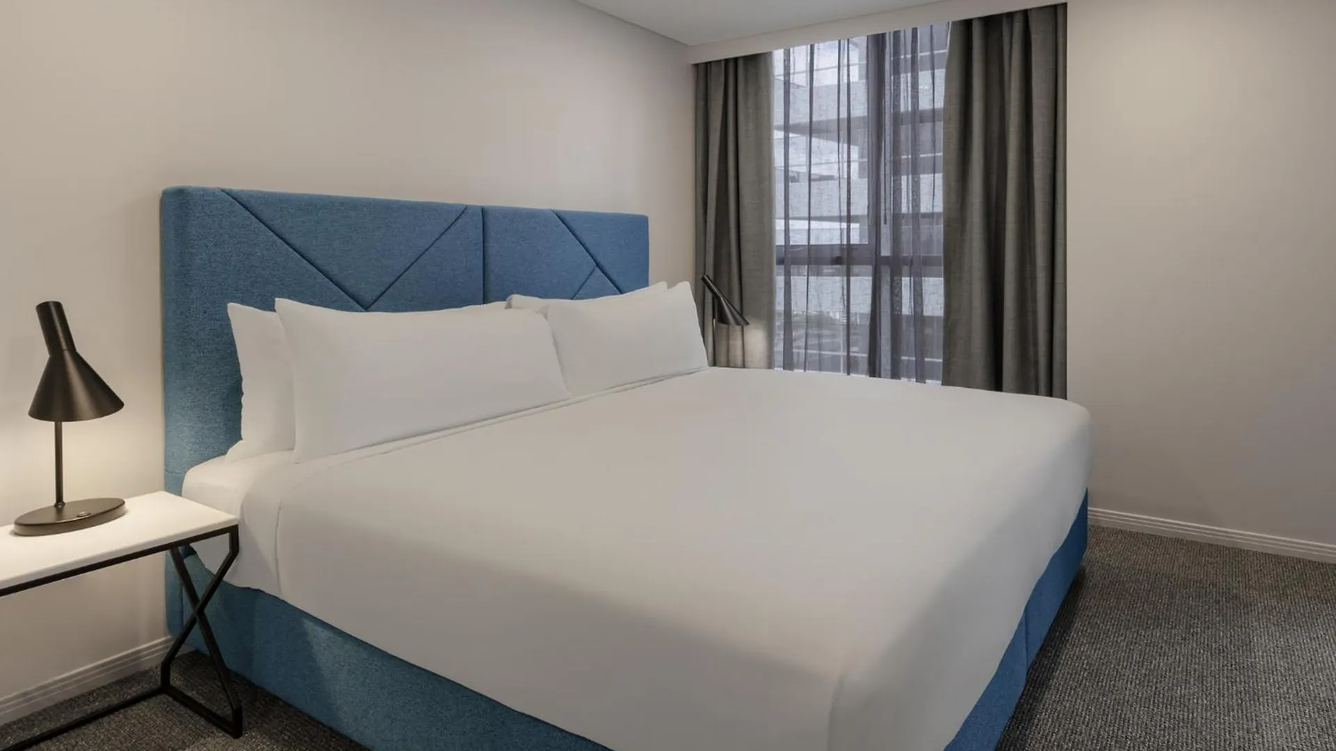Meriton Broadbeach 5* Gold Coast