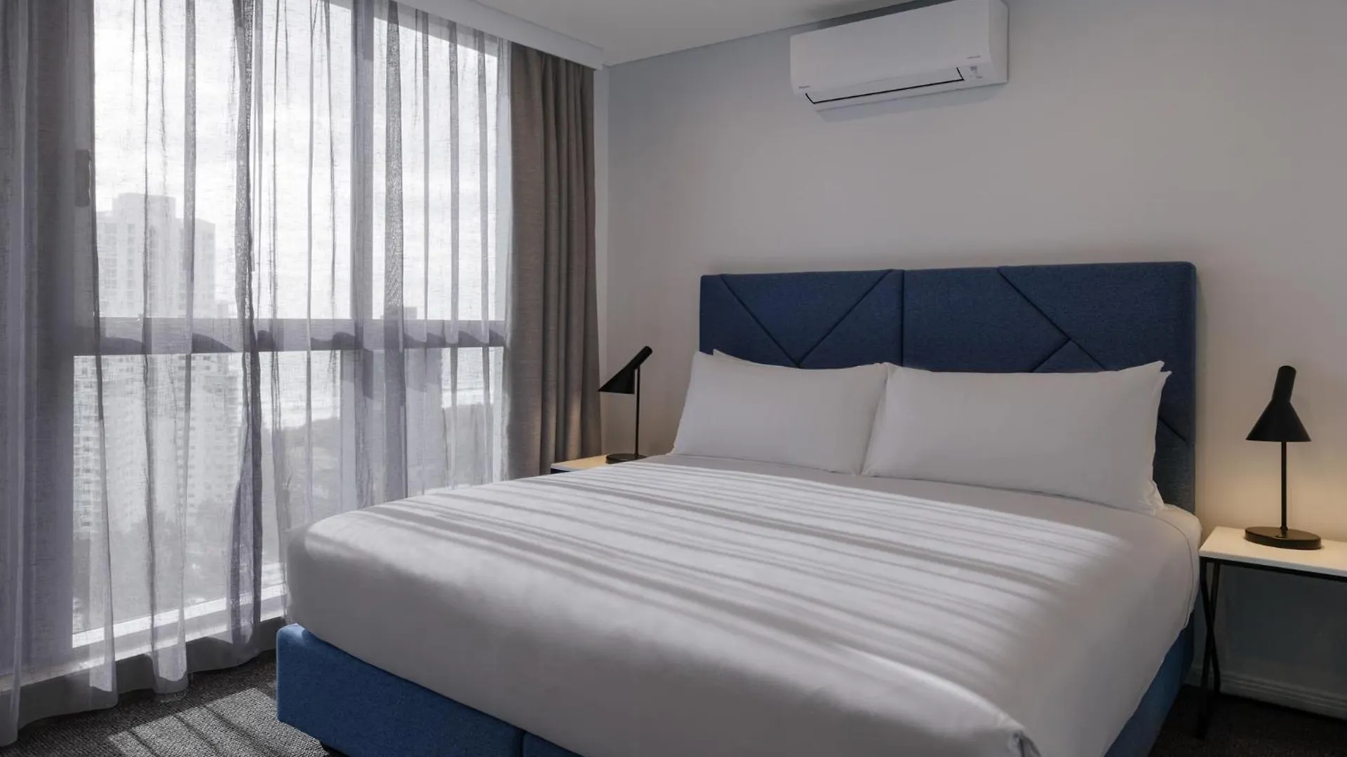 Meriton Broadbeach 5* Gold Coast