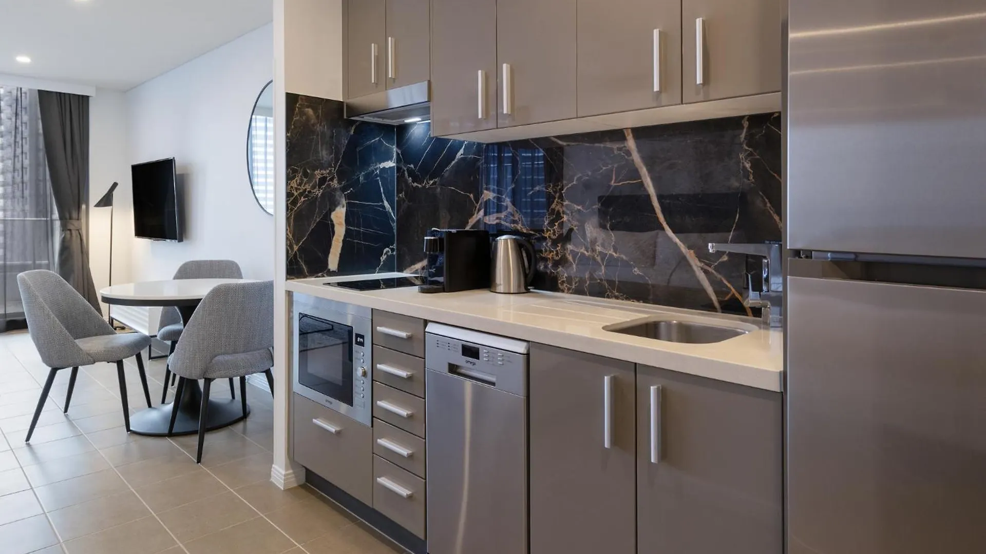 Szálloda Meriton Broadbeach 5*