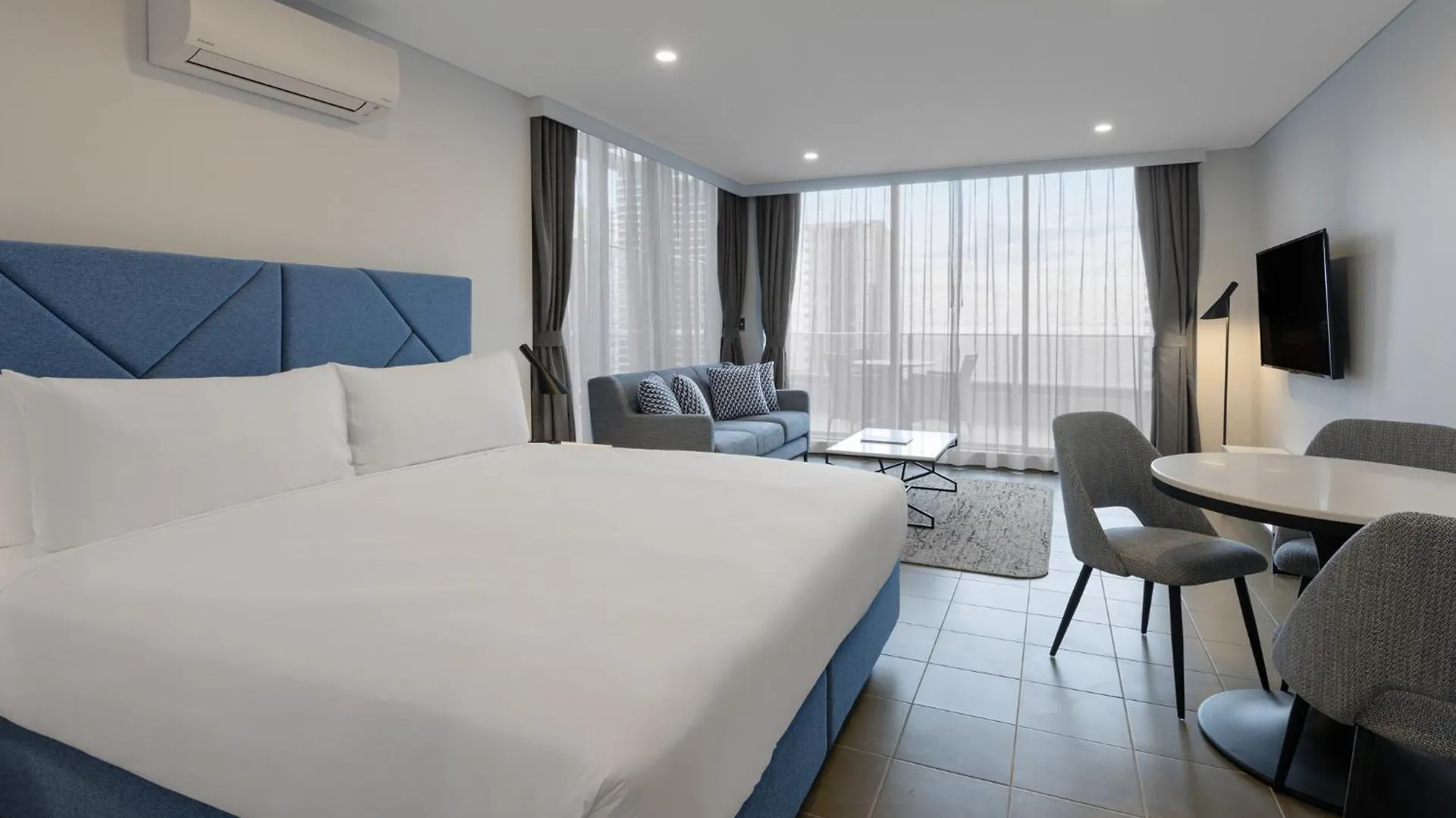 Meriton Broadbeach Szálloda