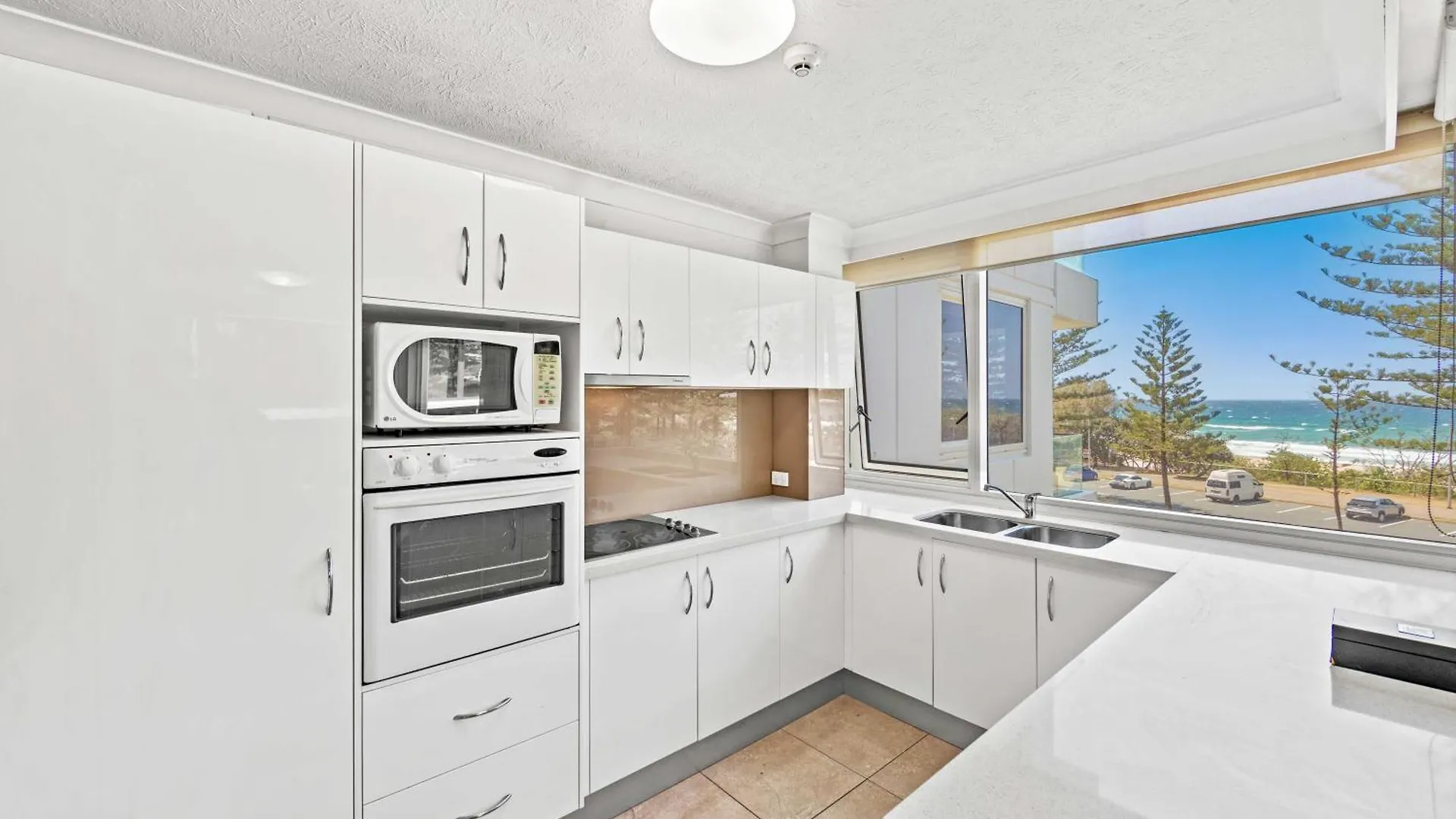 Southern Cross Beachfront