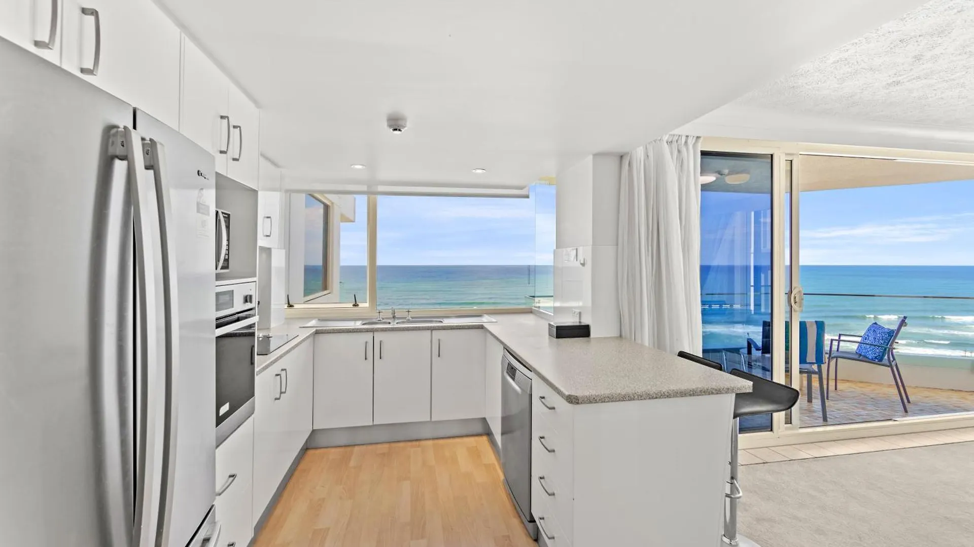 Ξενοδοχείο με διαμερίσματα Southern Cross Beachfront