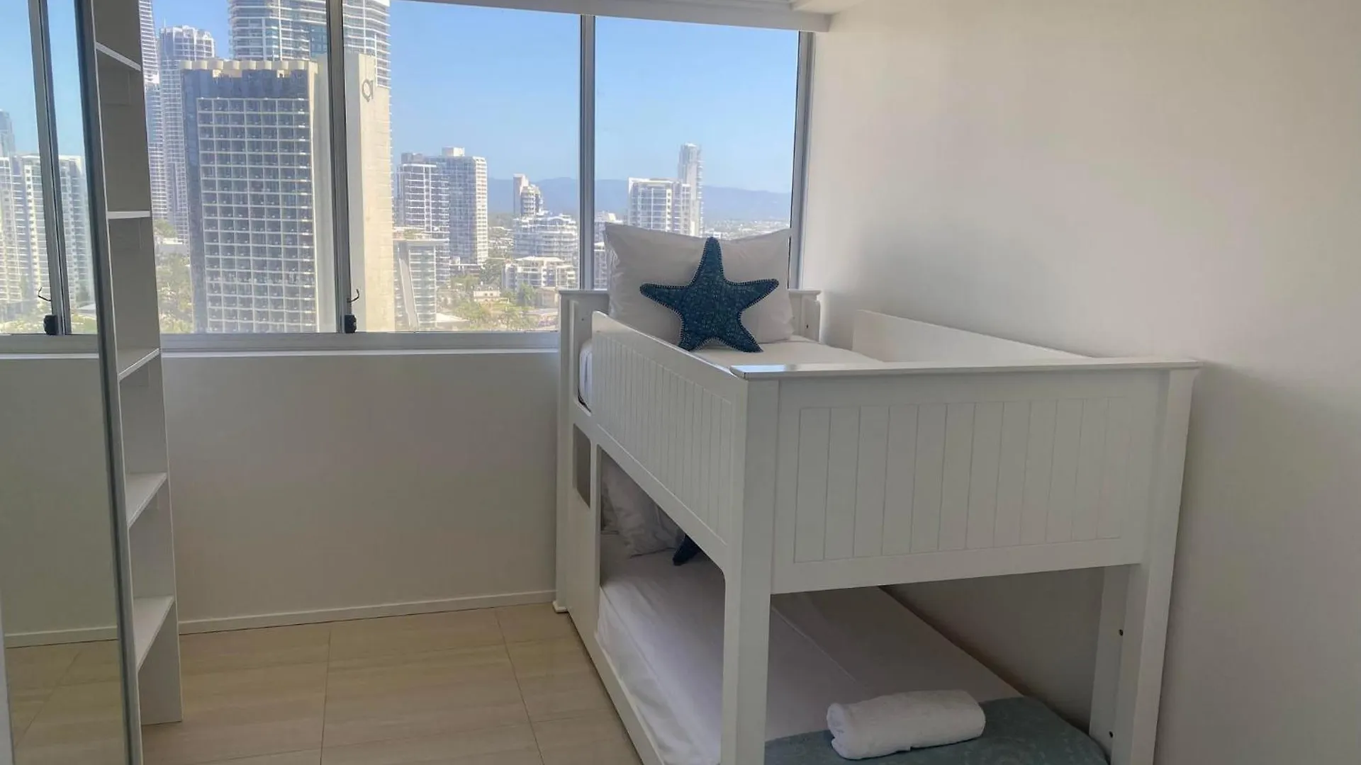 Aparthotel Hi Surf Beachfront Gold Coast