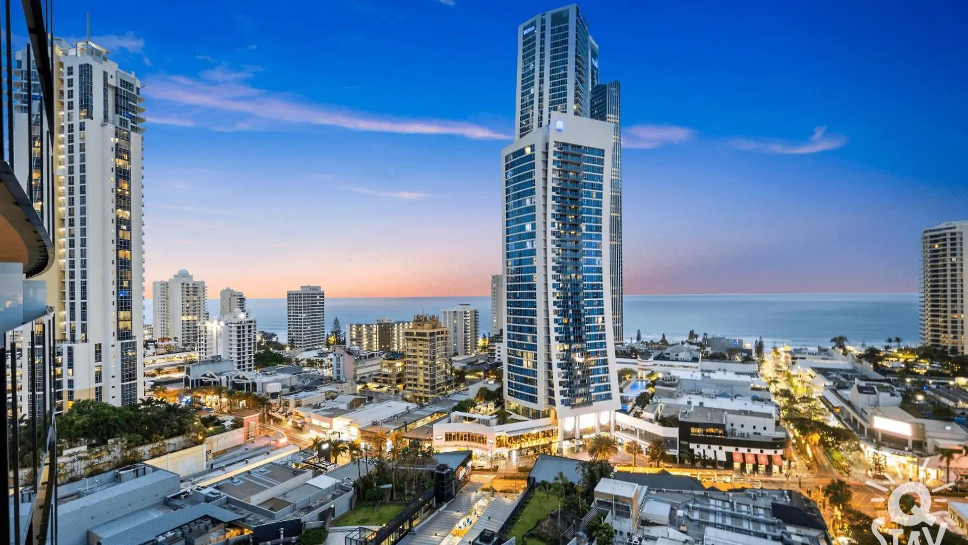 Spectacular Family Kids Free 3 Bedroom Ocean At Circle On Cavill - Q * Gold Coast