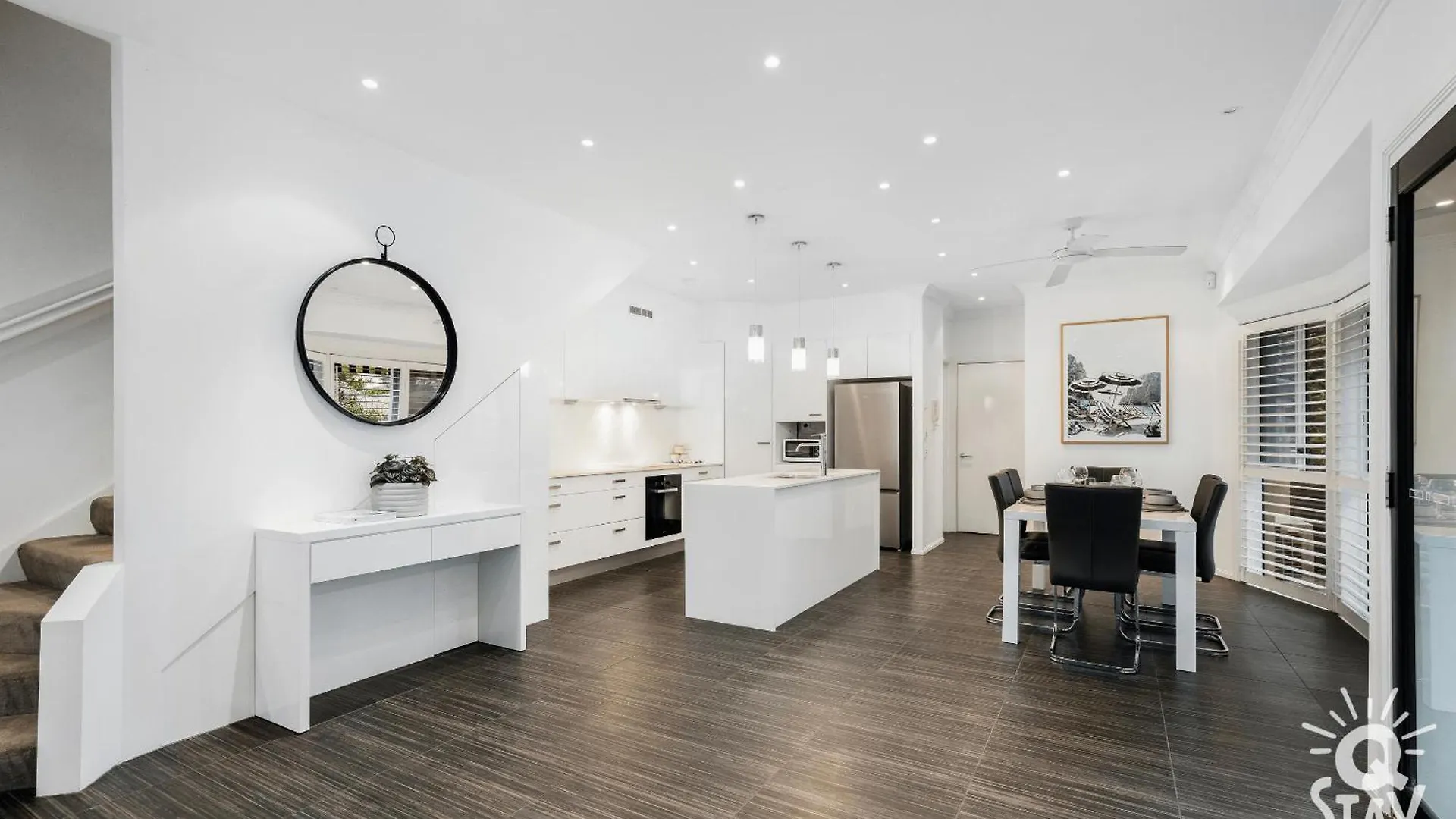3 Bedroom Villa's In Surfers Paradise - Q וילה