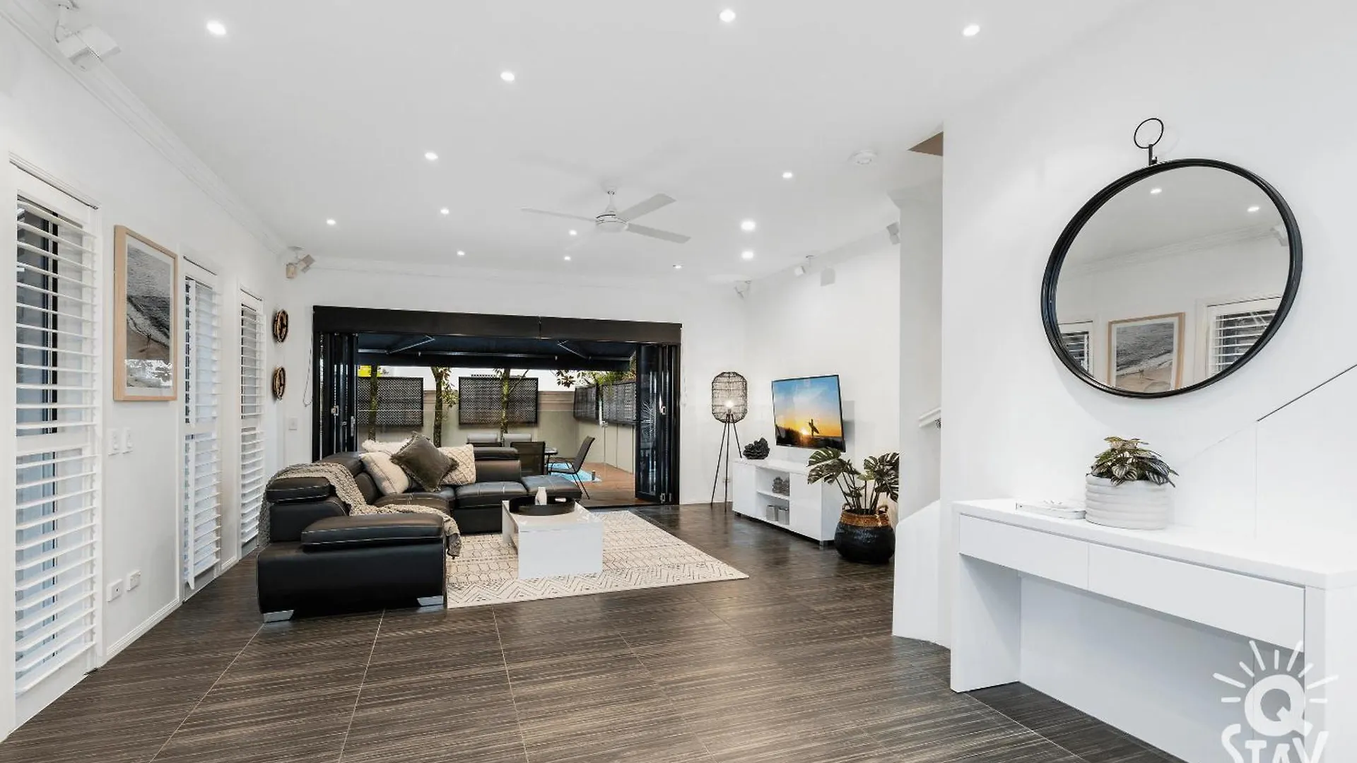 וילה 3 Bedroom Villa's In Surfers Paradise - Q *