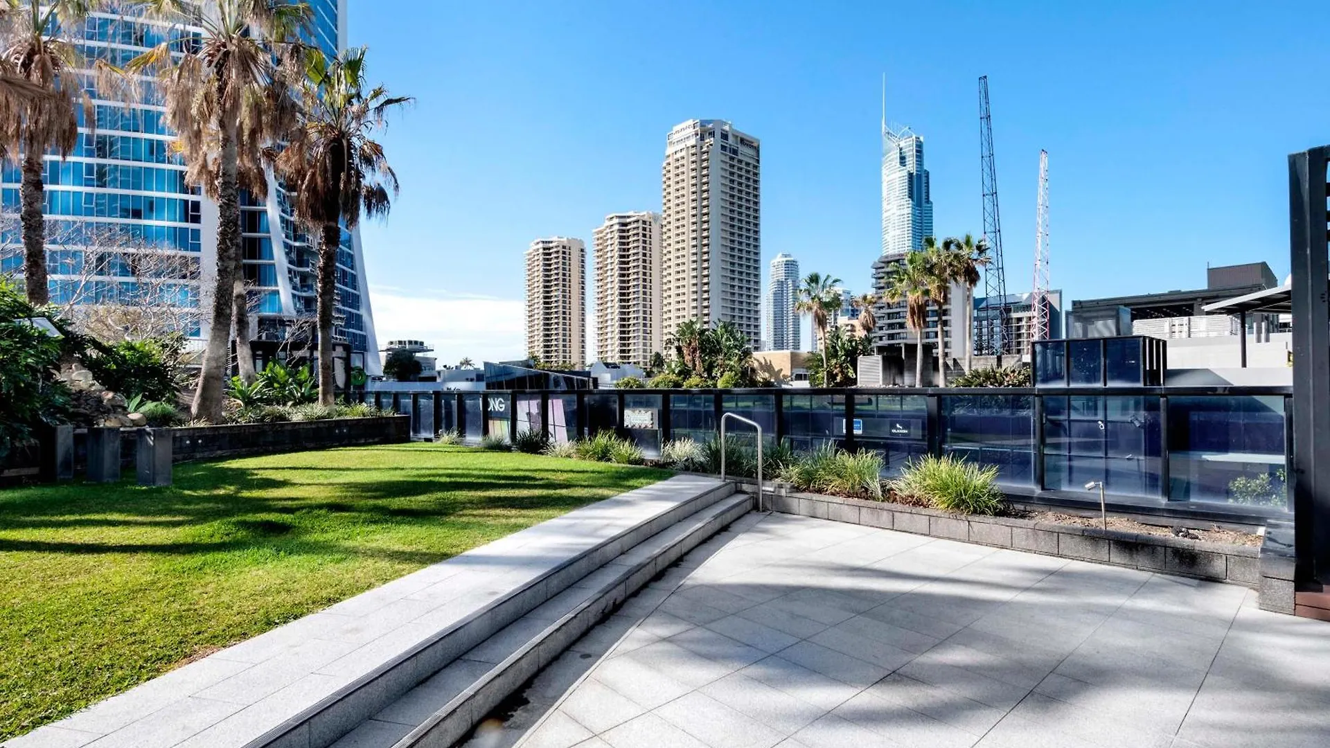 Apartment Level 57 Ocean View - Circle On Cavill - Self Contained, Privately Managed Gold Coast