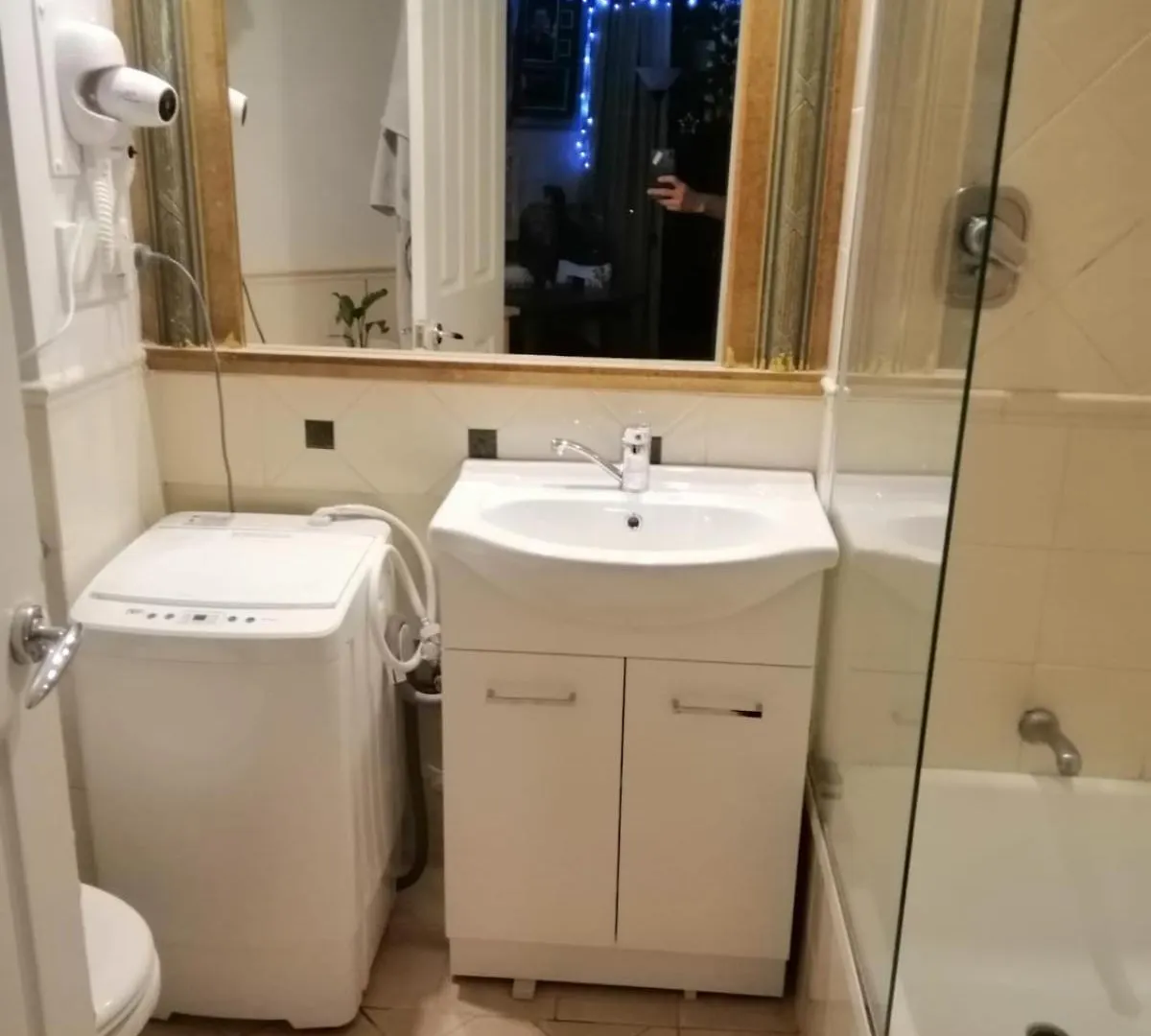 شقة Surfers Ocean View. Large Fridge, Washing Machine, Wifi *