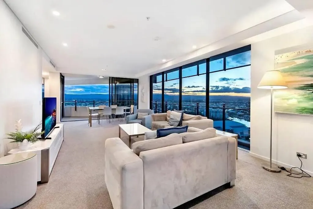 24th Floor Luxury, The Wave Broadbeach Apartment