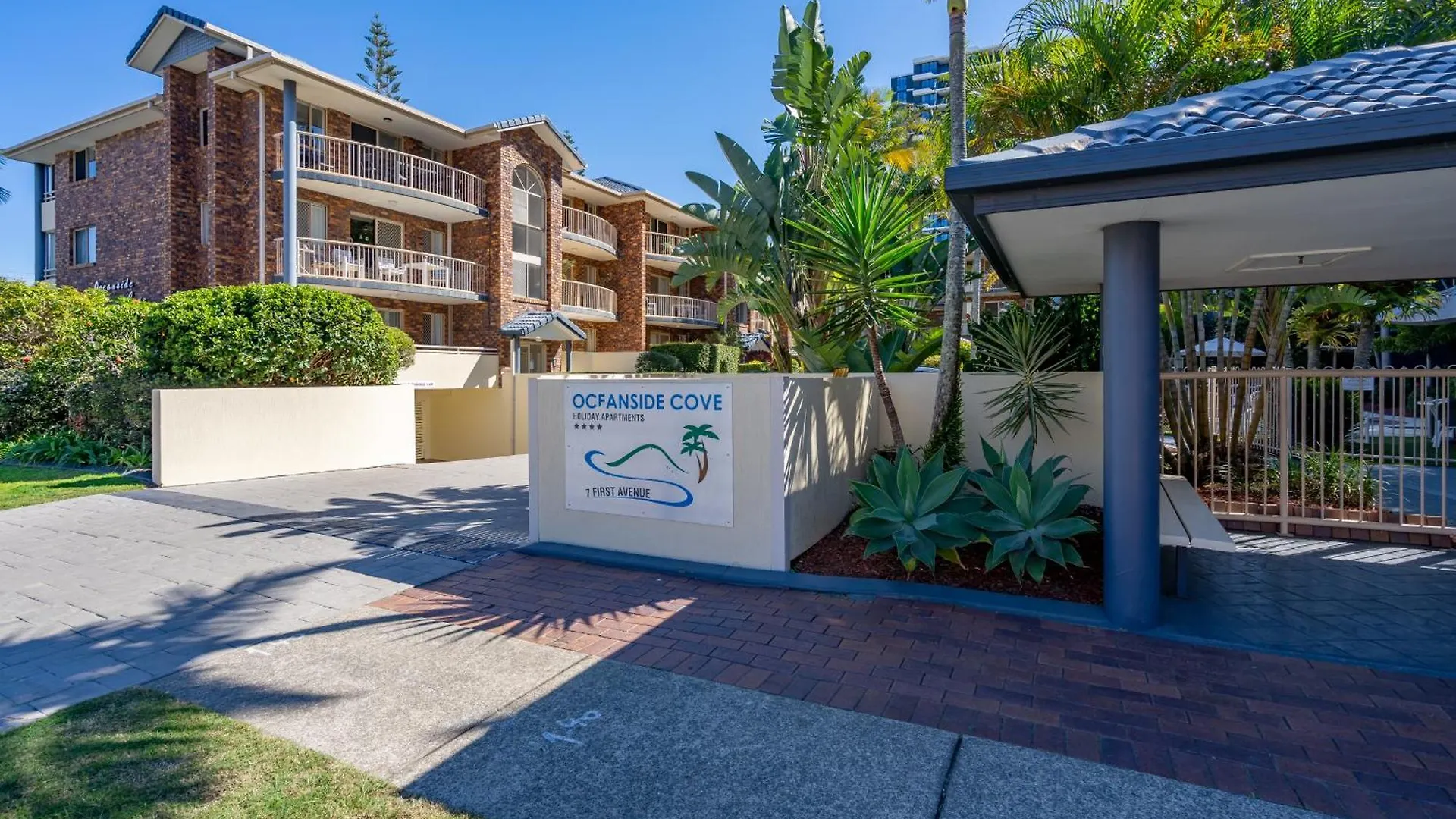 Oceanside Cove 4*