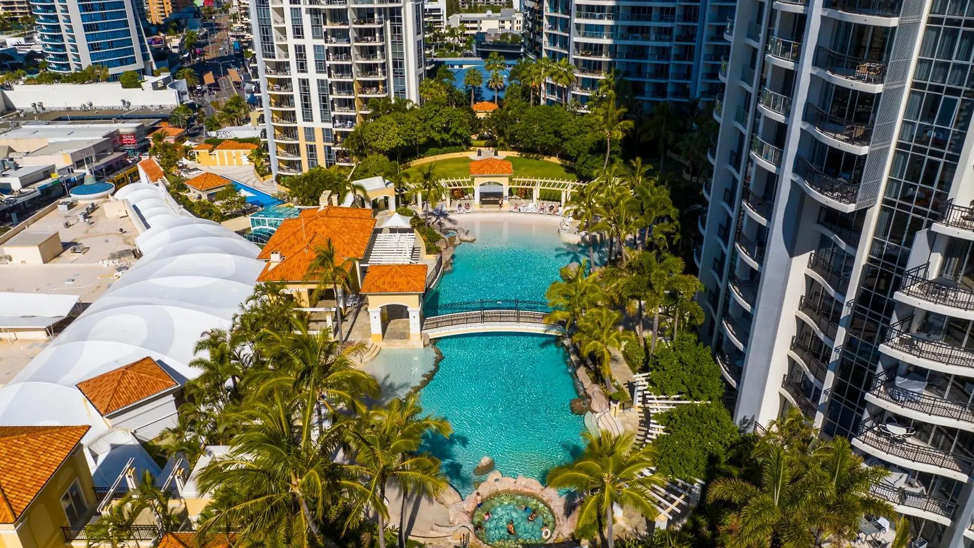 Chevron Renaissance Surfers Paradise Sleeps 10 1st Floor - Optimise