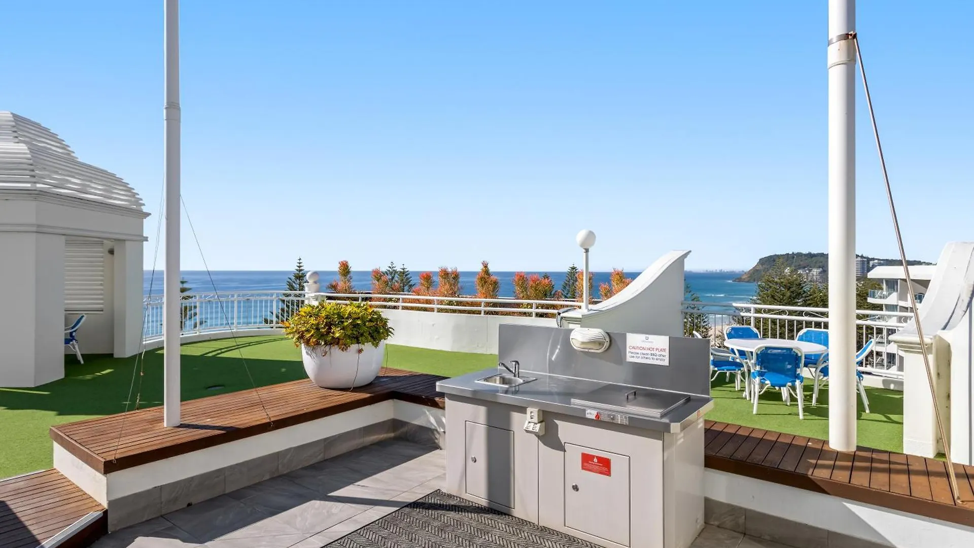 Aparthotel Ultiqa Burleigh Mediterranean 4*
