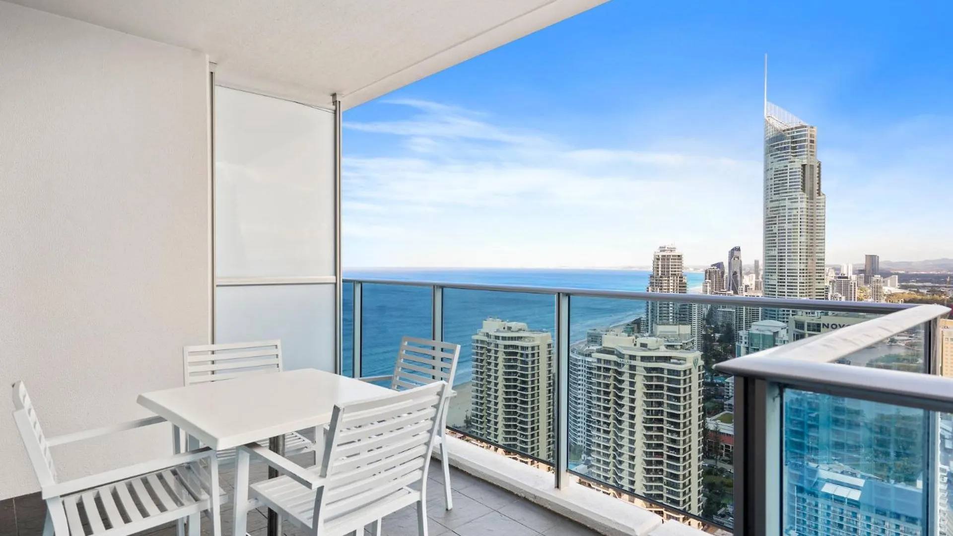 H Star Residences-- Paradise Stayz * Gold Coast