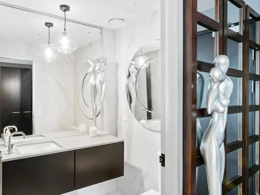 Exclusive Circle On Cavil Sub-penthouse Luxury - Hosted By Coastal Letting Gold Coast