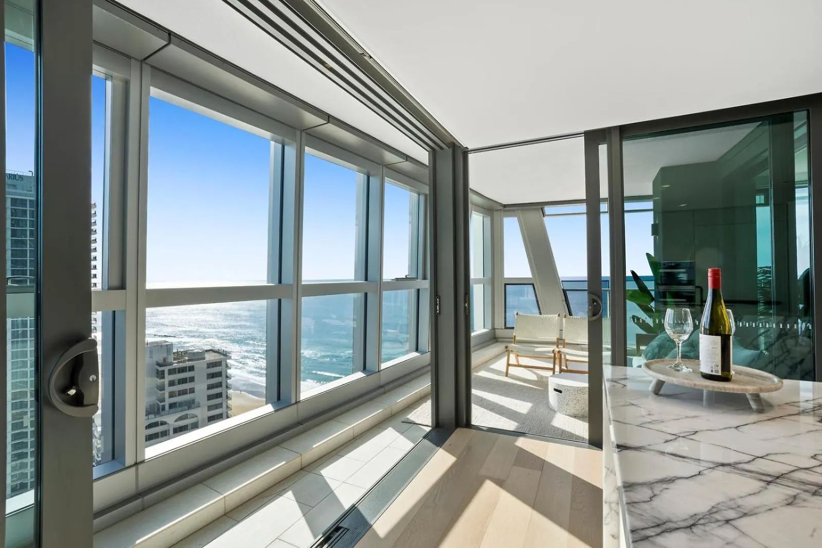 Jewel Beachfront Residences Apartament *