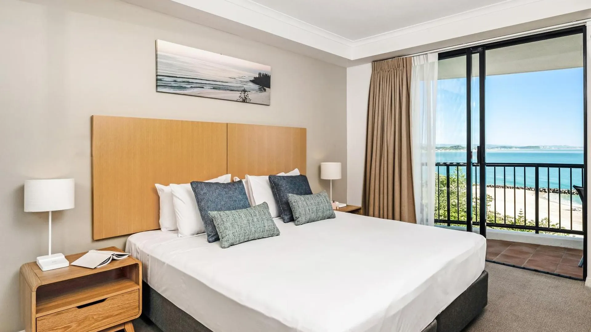 Mantra Coolangatta 4*