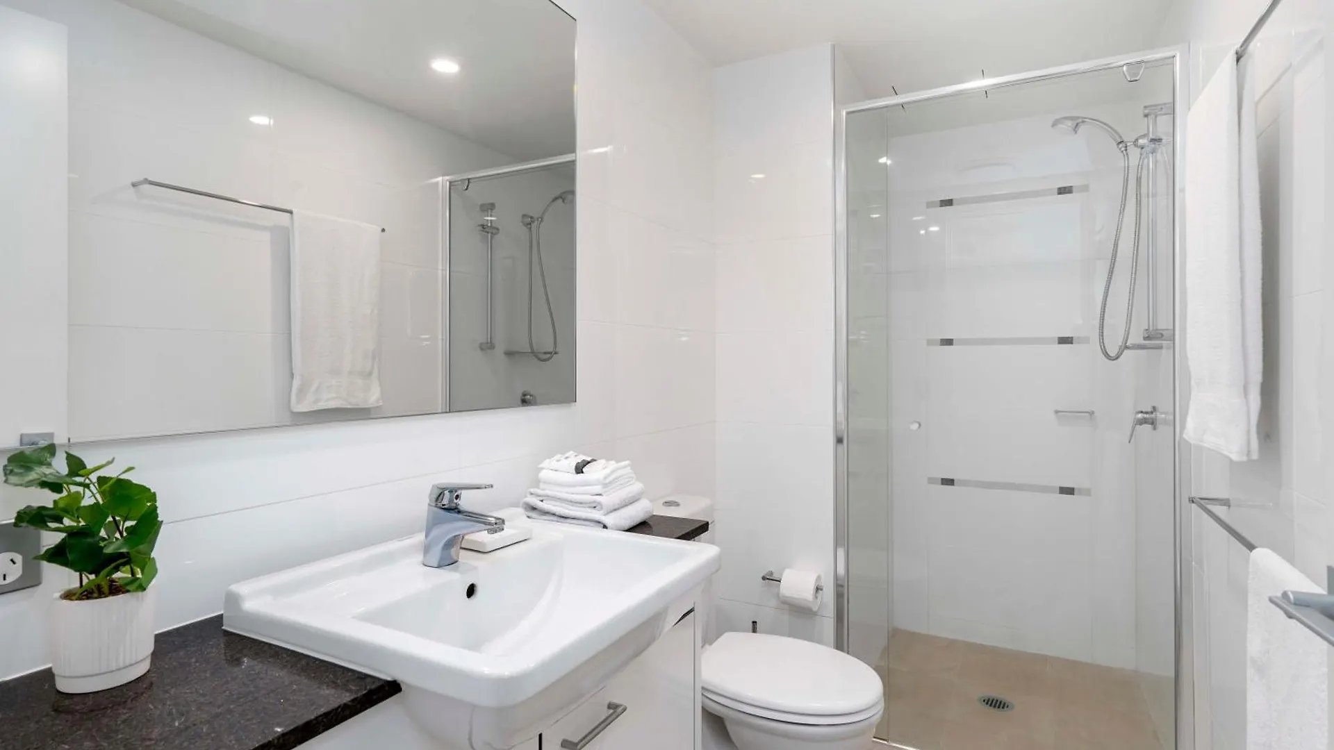 アパート Sierra Grand Broadbeach - Self Contained & Privately Managed