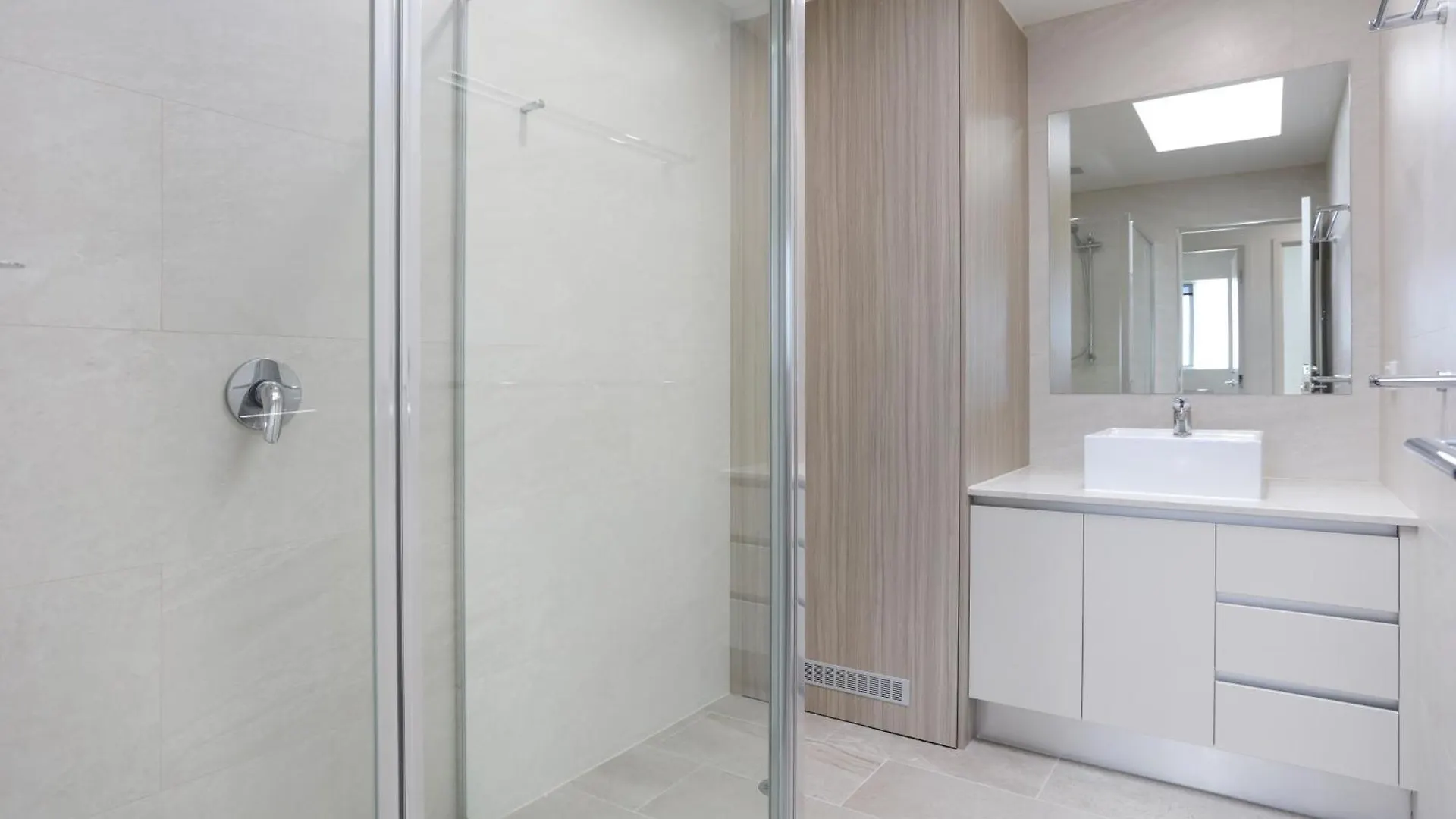 Aparthotel Southport &