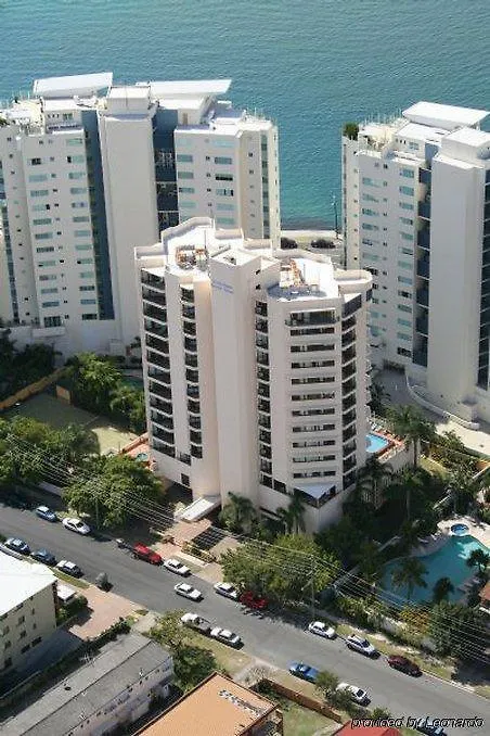Sandy Point אתר נופש 3*