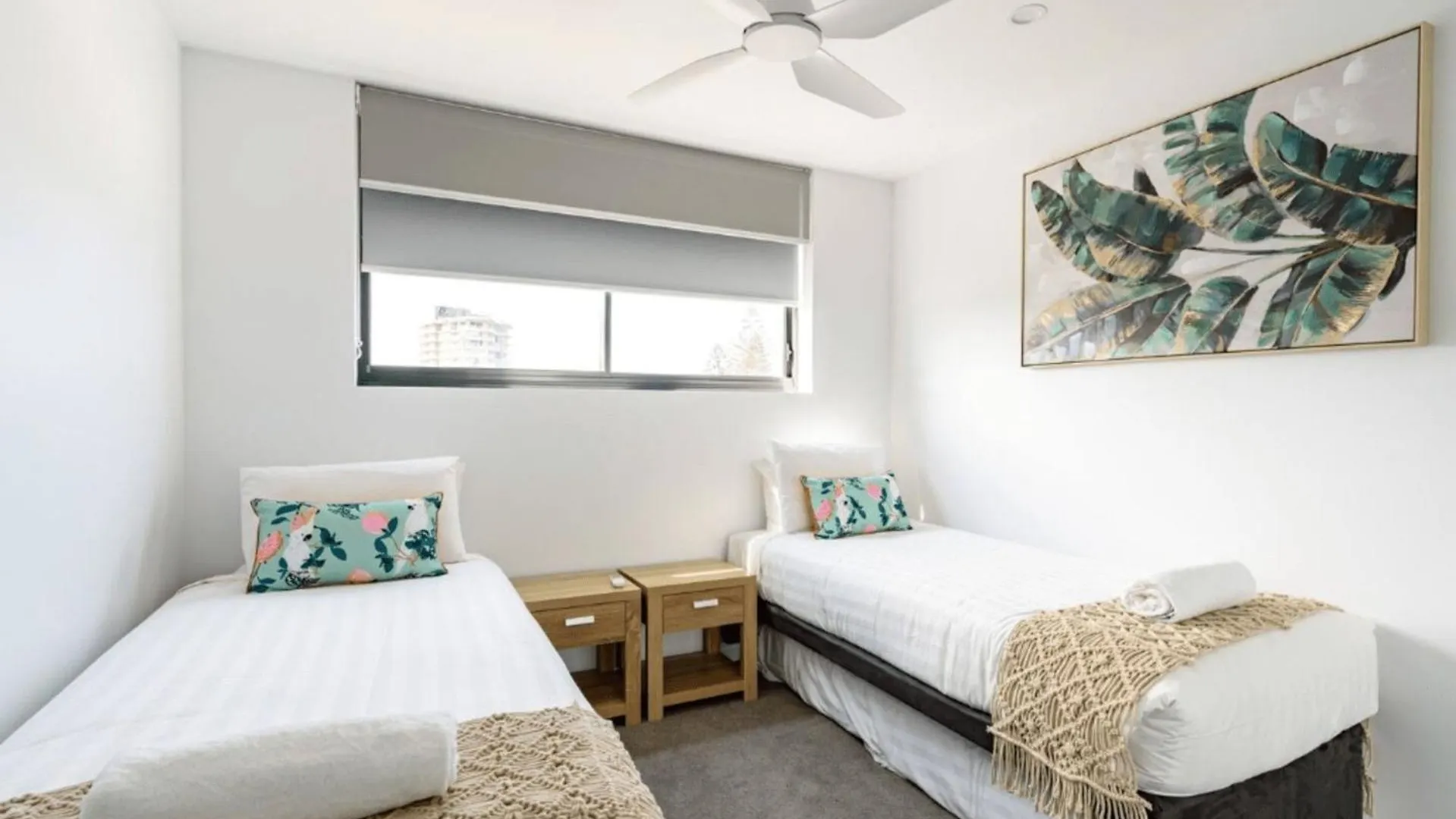 Palm Escape With Rooftop Pool - Coasthm Gold Coast