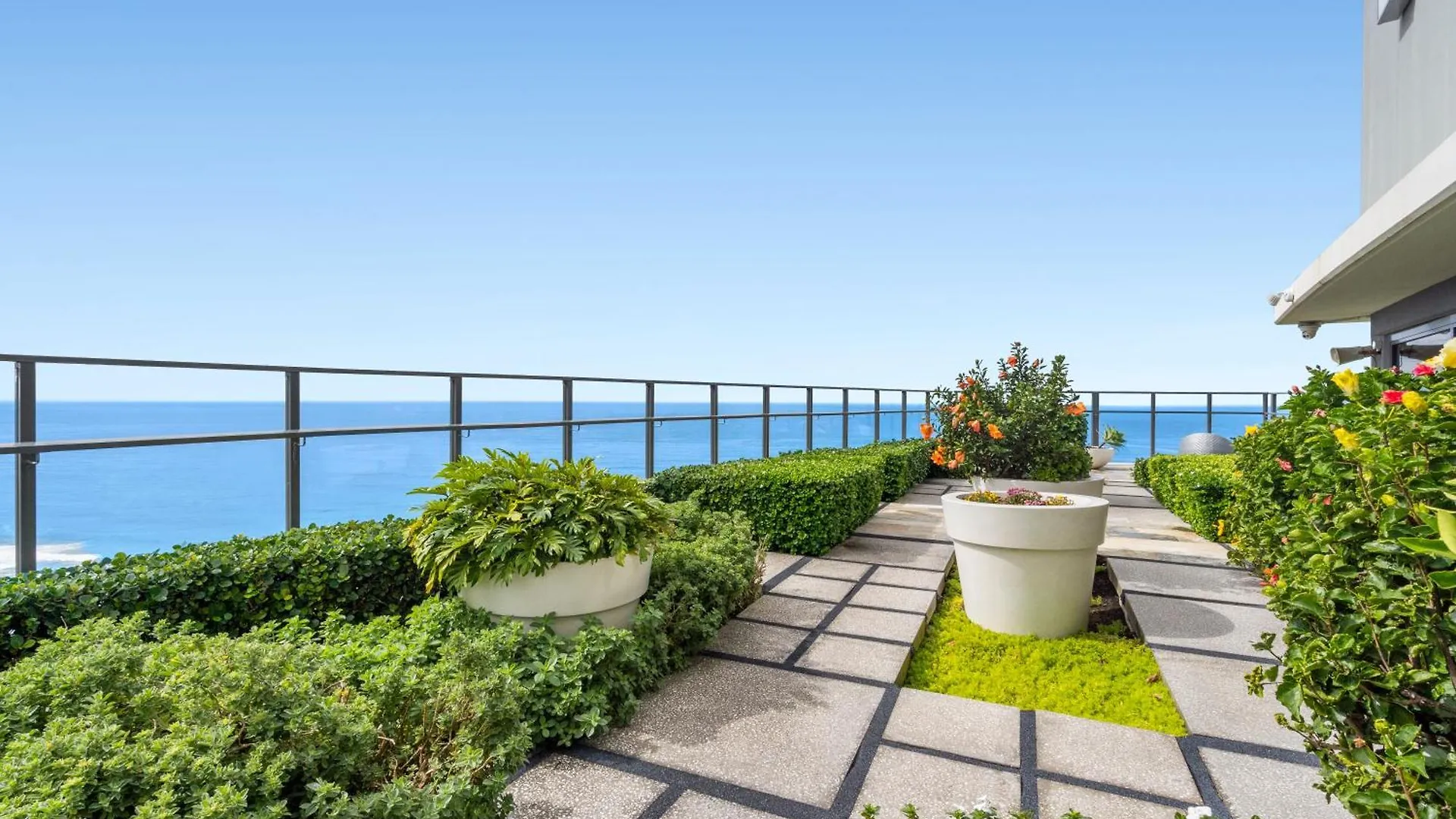 Apartment Rhapsody Surfers Paradise Beachfront Sleeps 6 - Optimise Gold Coast