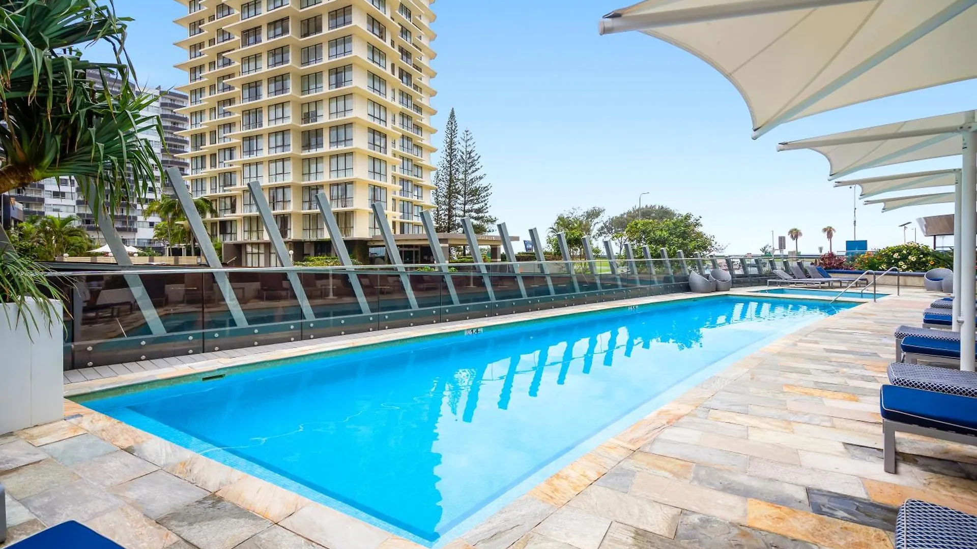 Rhapsody Surfers Paradise Beachfront Sleeps 6 - Optimise *