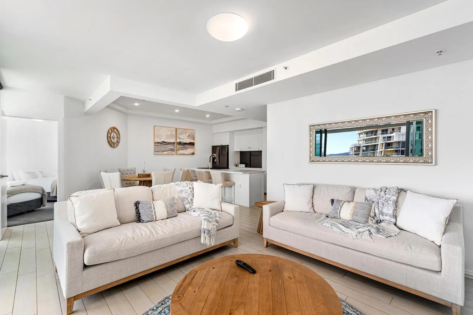 Wings Penthouse Sleeps 10 - Optimise * Gold Coast