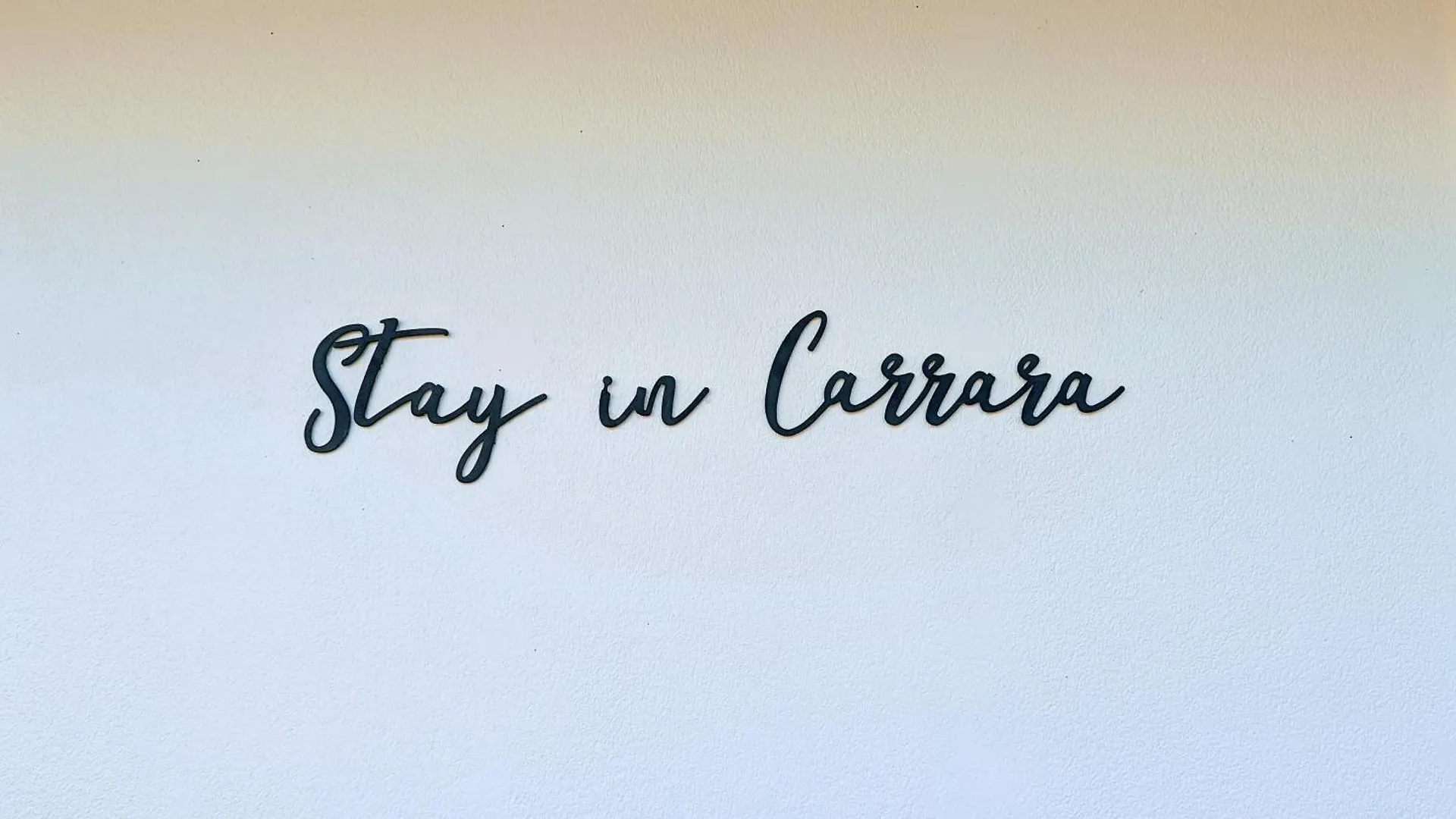 'stay In Carrara' A Private Guest Not A Share House