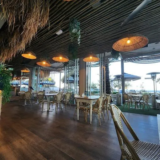 Apartment Beachfront