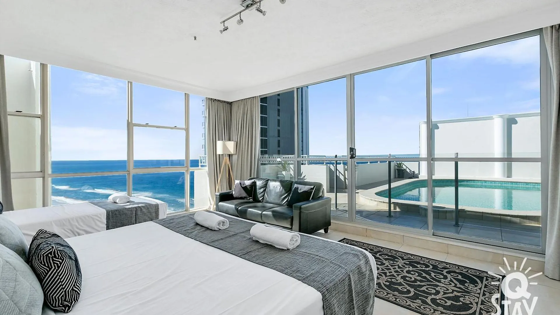 3 Bedroom Penthouse With Private Pool - Q