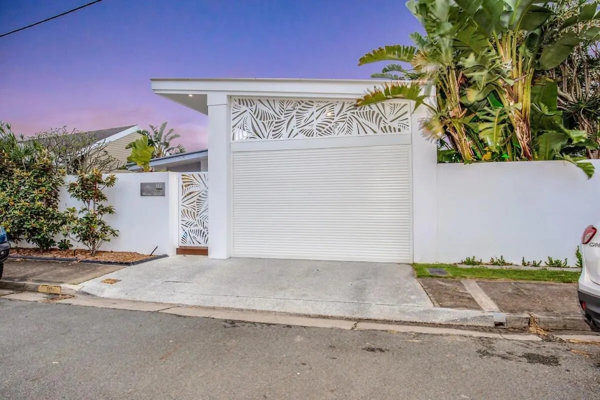 Holiday home Gold Coast-miami Mid-century With Pool Gold Coast