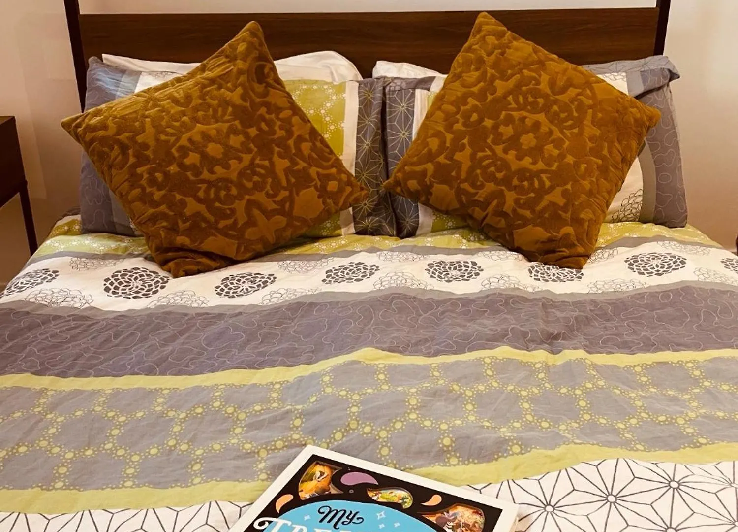 Easy Next To Bond Guest house *